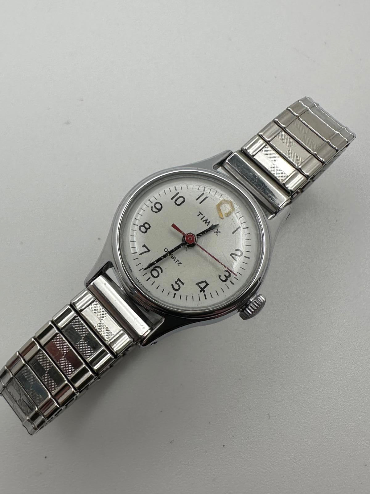 Vintage Timex Women’s Silver Watch • 20mm • Quartz • Fresh Battery Stretch Band