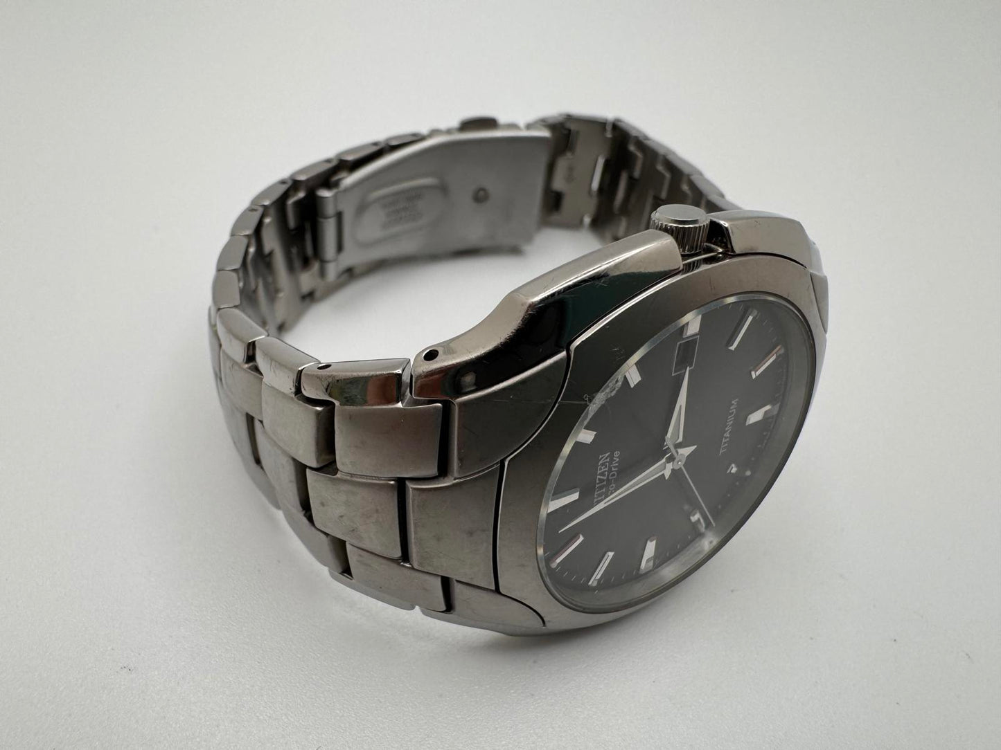 Citizen Eco-Drive Titanium Watch – Men’s 2000s Solar Black Dial 38mm