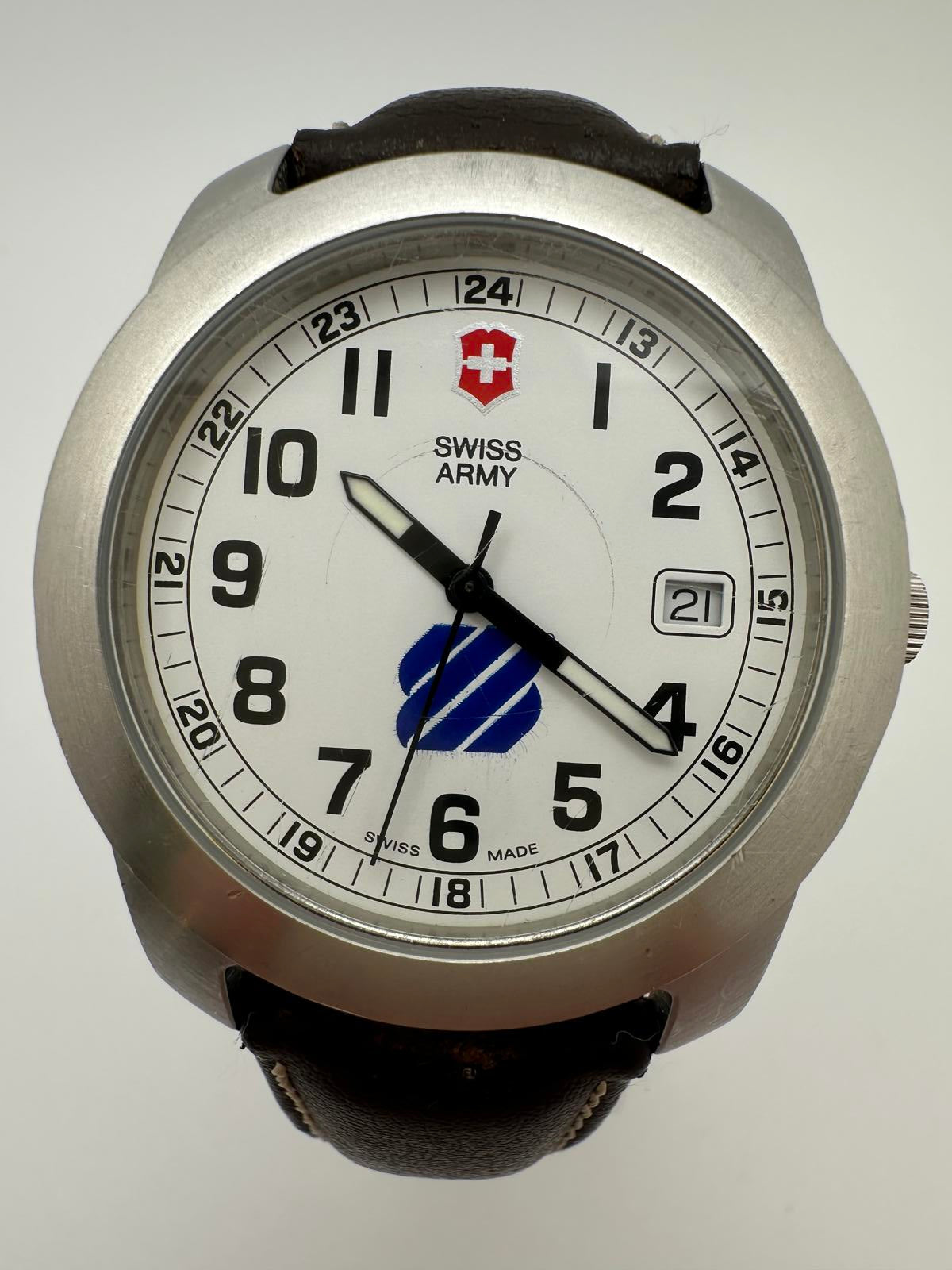 Victorinox Swiss Army Men’s 38mm Watch – White Dial, Date, Leather Strap