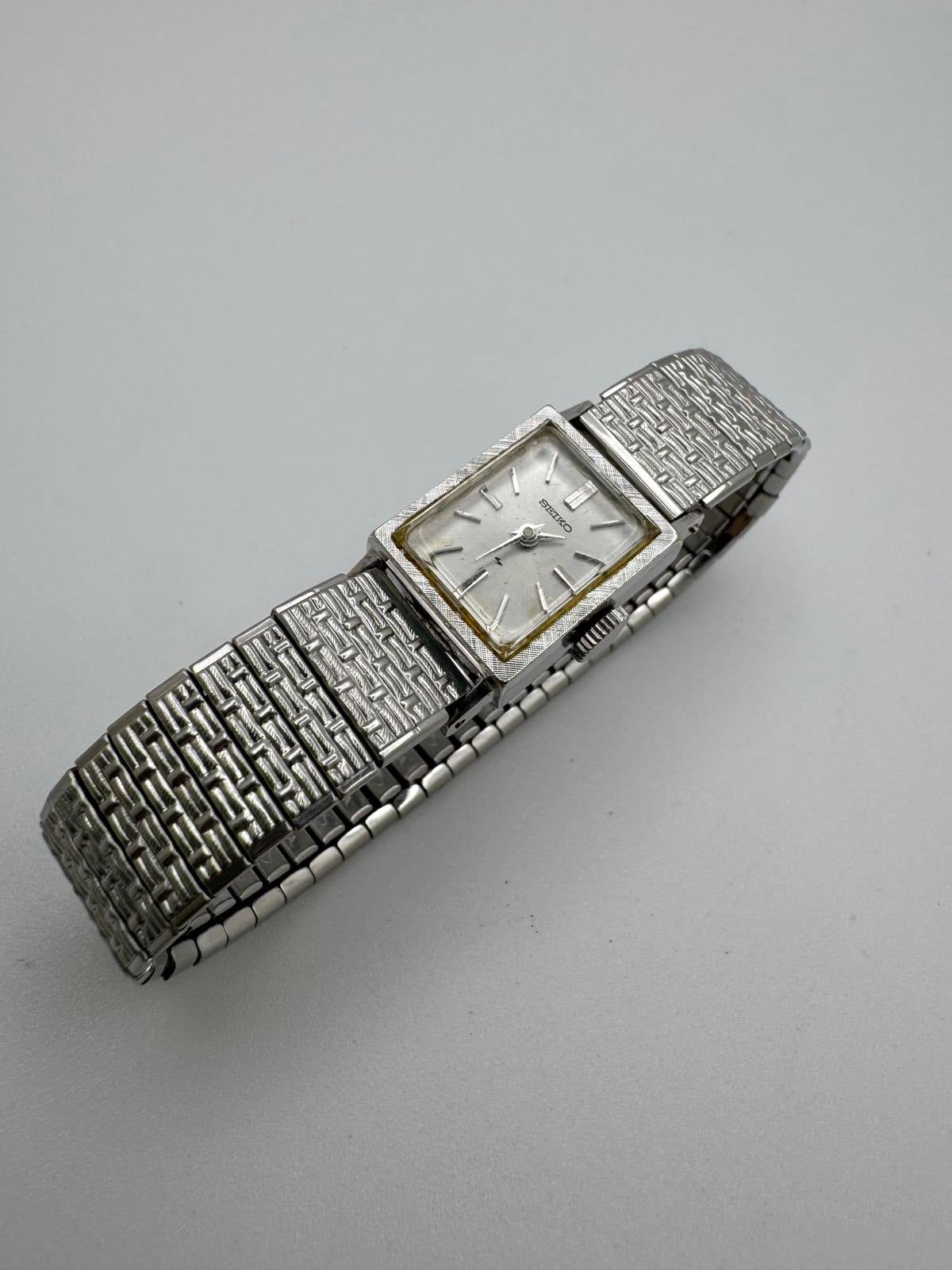 Vintage Seiko Women’s Mechanical Watch 1960s 15mm Silver Rectangular Japan