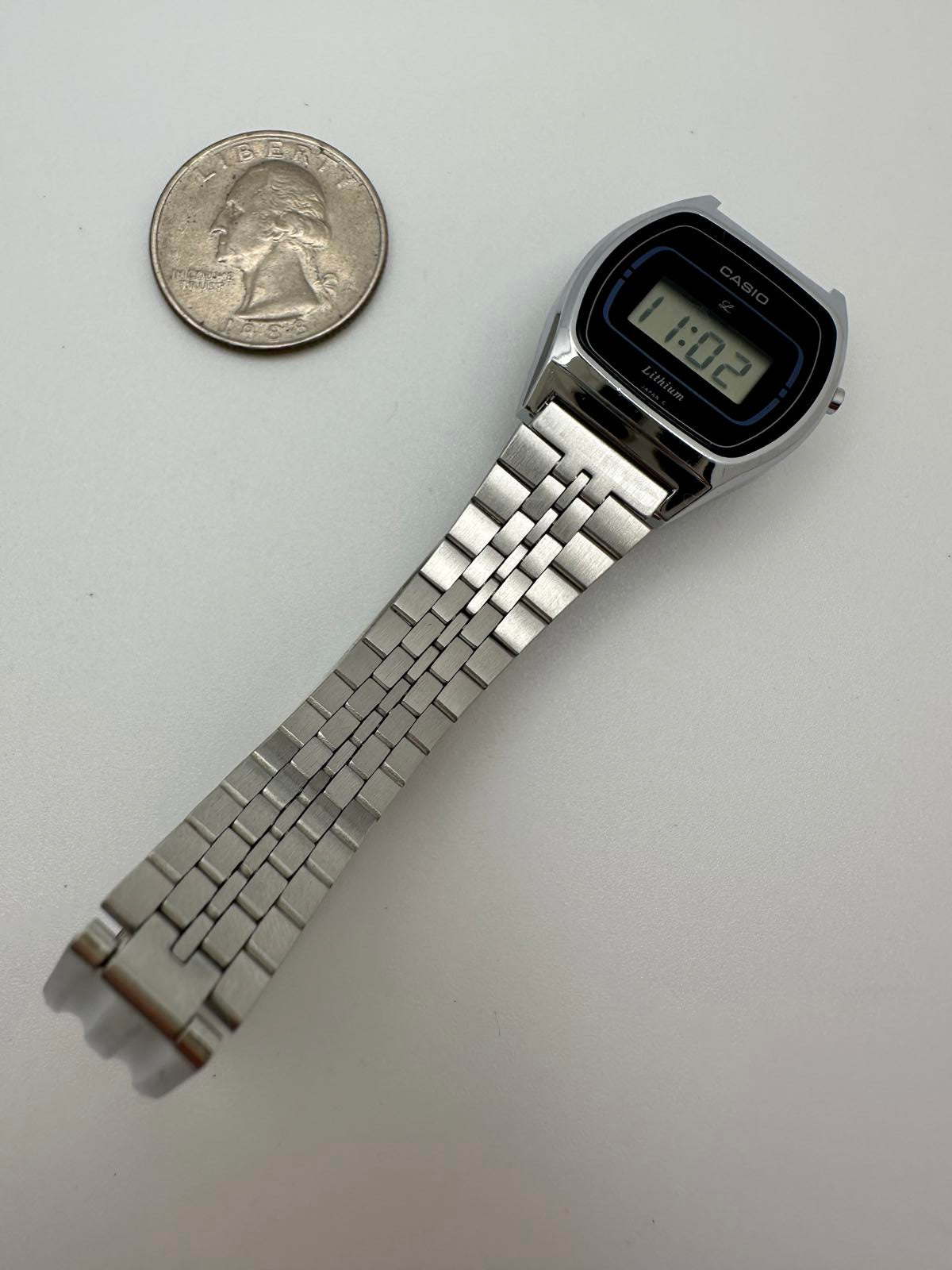 Vintage Casio Digital Watch – 1970/80s Lithium, Stainless Steel Bracelet, Japan