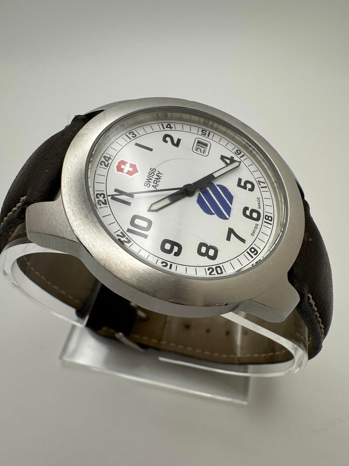 Victorinox Swiss Army Men’s 38mm Watch – White Dial, Date, Leather Strap