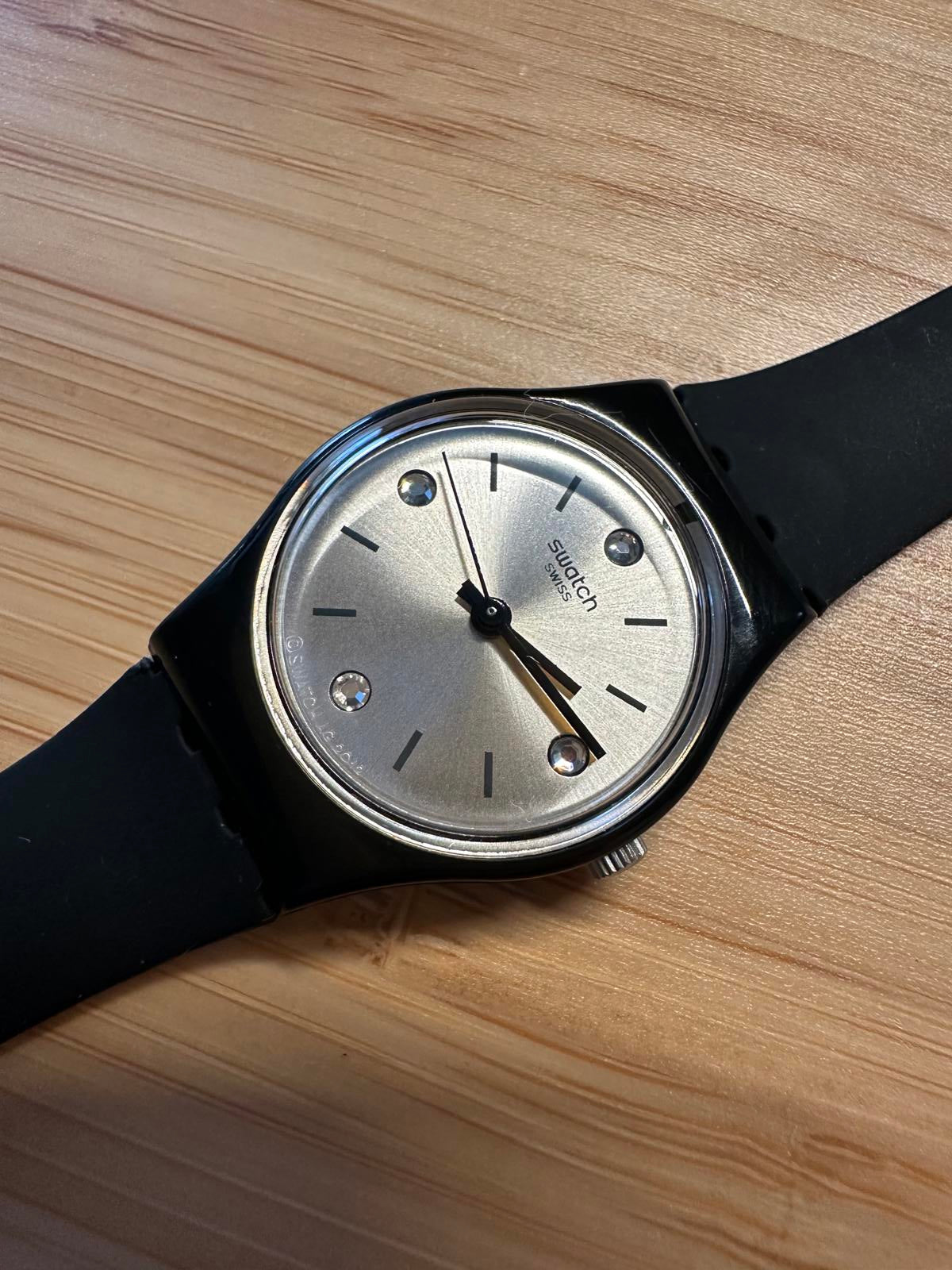 Swatch Swiss Made Quartz Watch 25mm Silver Dial Black Long Strap Vintage