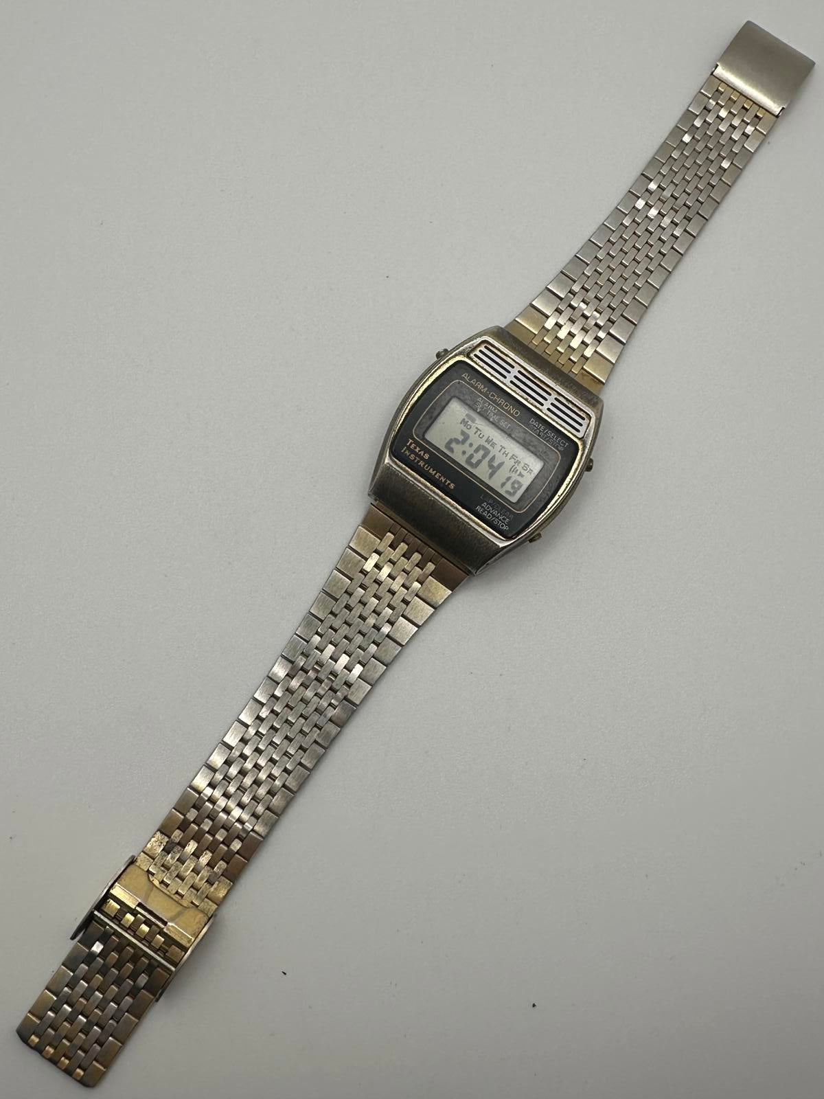 Vintage Texas Instruments Digital Alarm Chrono Watch Gold Tone 34mm 1970s-1980s