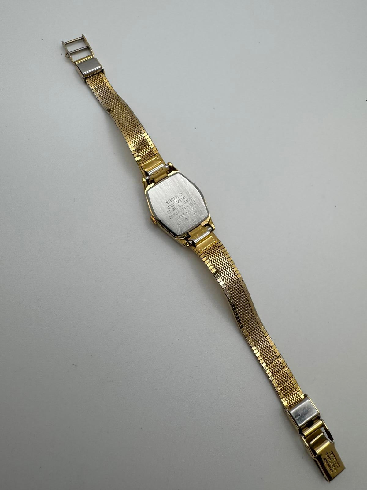 Vintage Seiko Quartz Gold-Tone Women’s Watch 18mm Case Fresh Battery