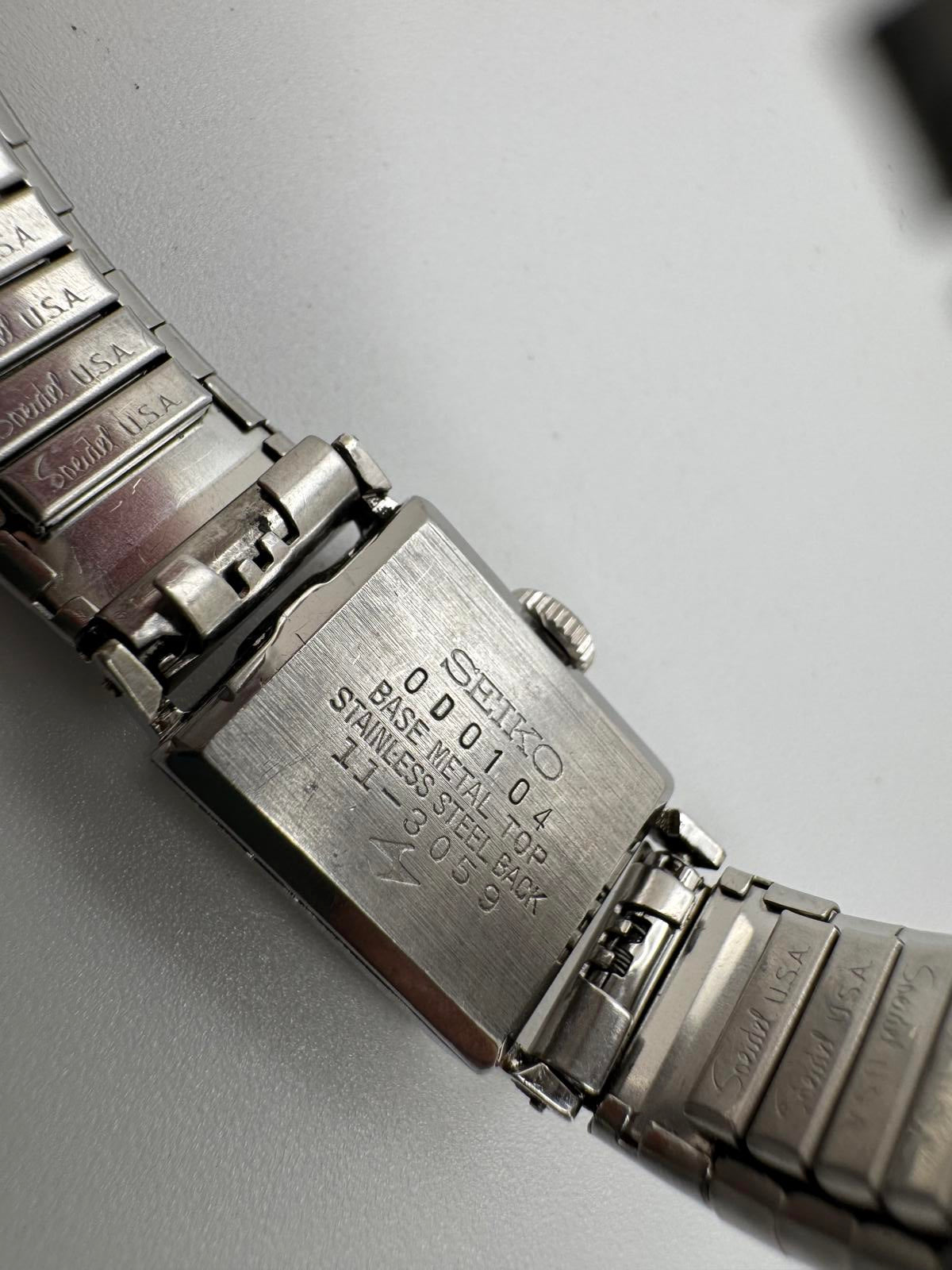 Vintage Seiko Women’s Mechanical Watch 1960s 15mm Silver Rectangular Japan