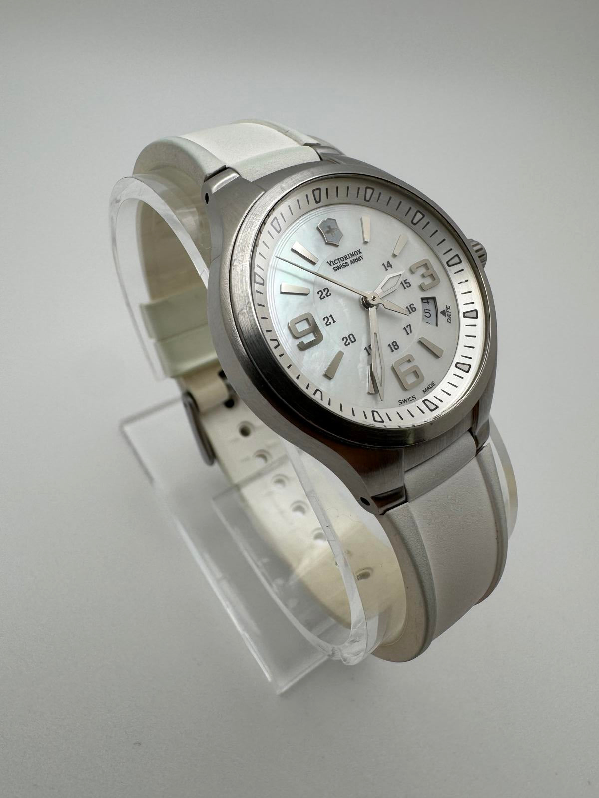Victorinox Swiss Army Women’s Watch 32mm White MOP Dial Date