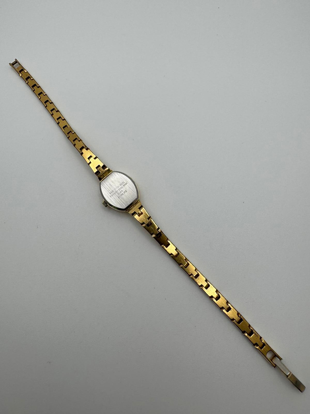 Vintage Elgin Gold Oval Quartz Women’s Watch Japan | 1970s–80s | Clean & Classic