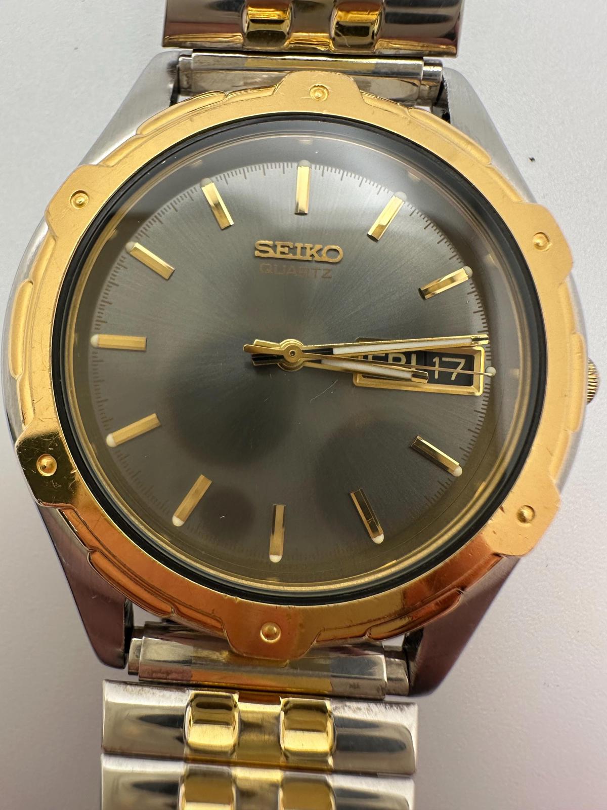 Vintage 90s Seiko Quartz Watch Two-Tone 39mm Stretch Band Grey Sunburst Day-Date