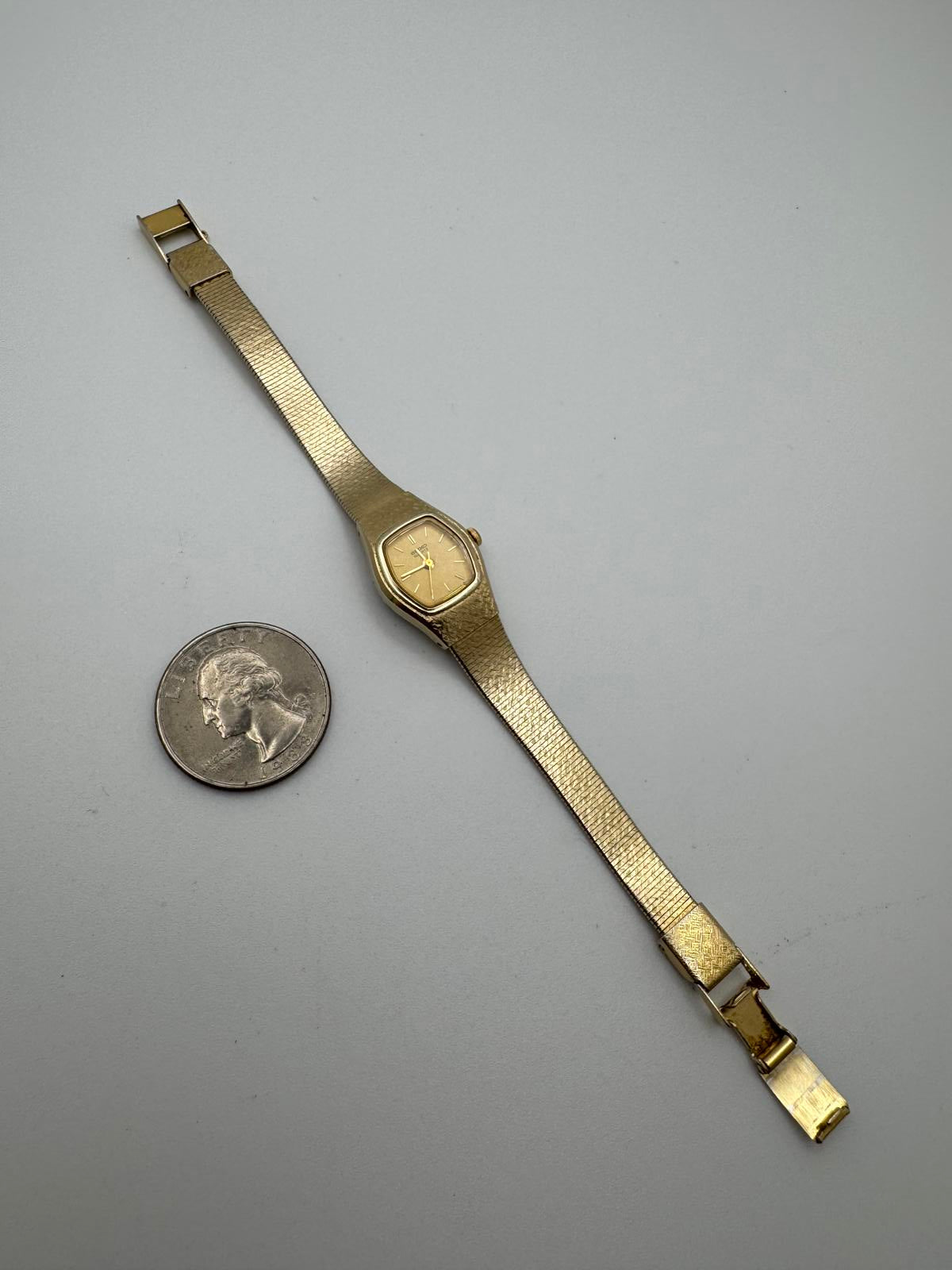 Vintage 1980s Seiko Quartz Women’s Gold Dress Watch – 16mm, Fresh Battery