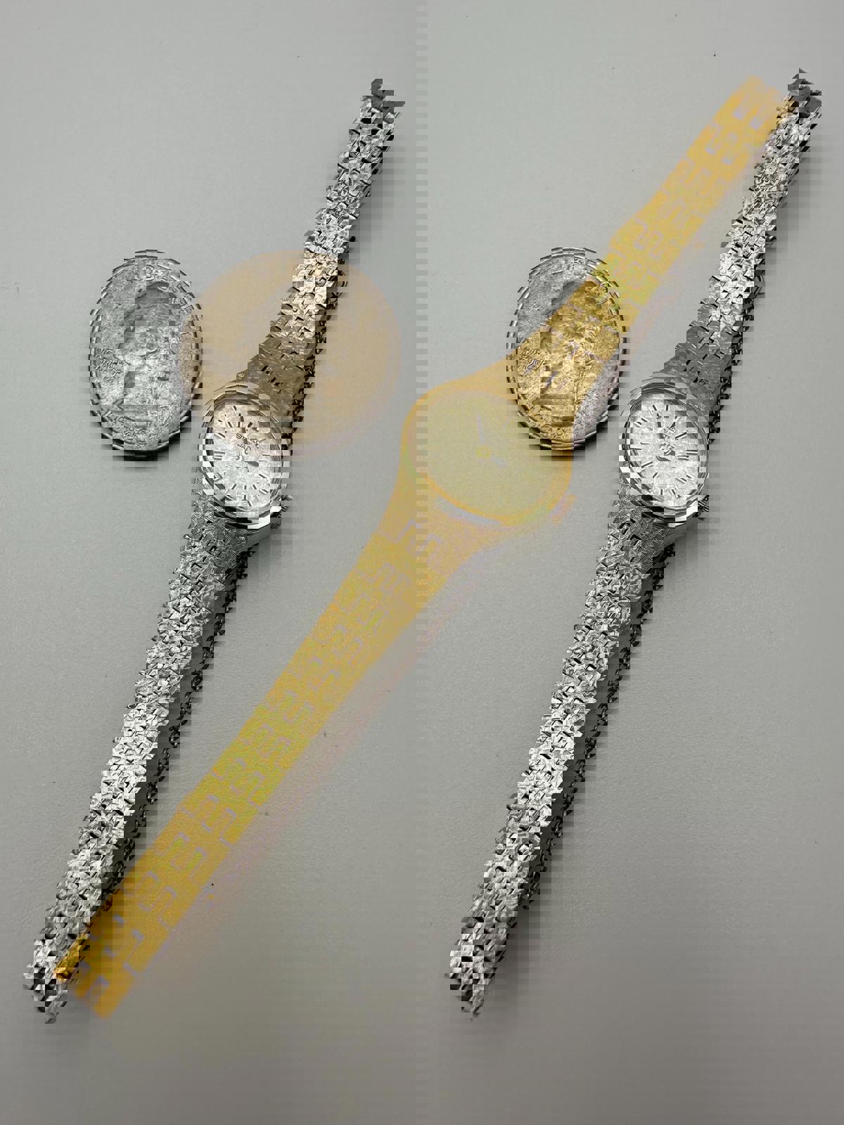 Vintage Seiko Quartz 1400-7389 Gold-Tone Textured Bracelet Watch – 1980s
