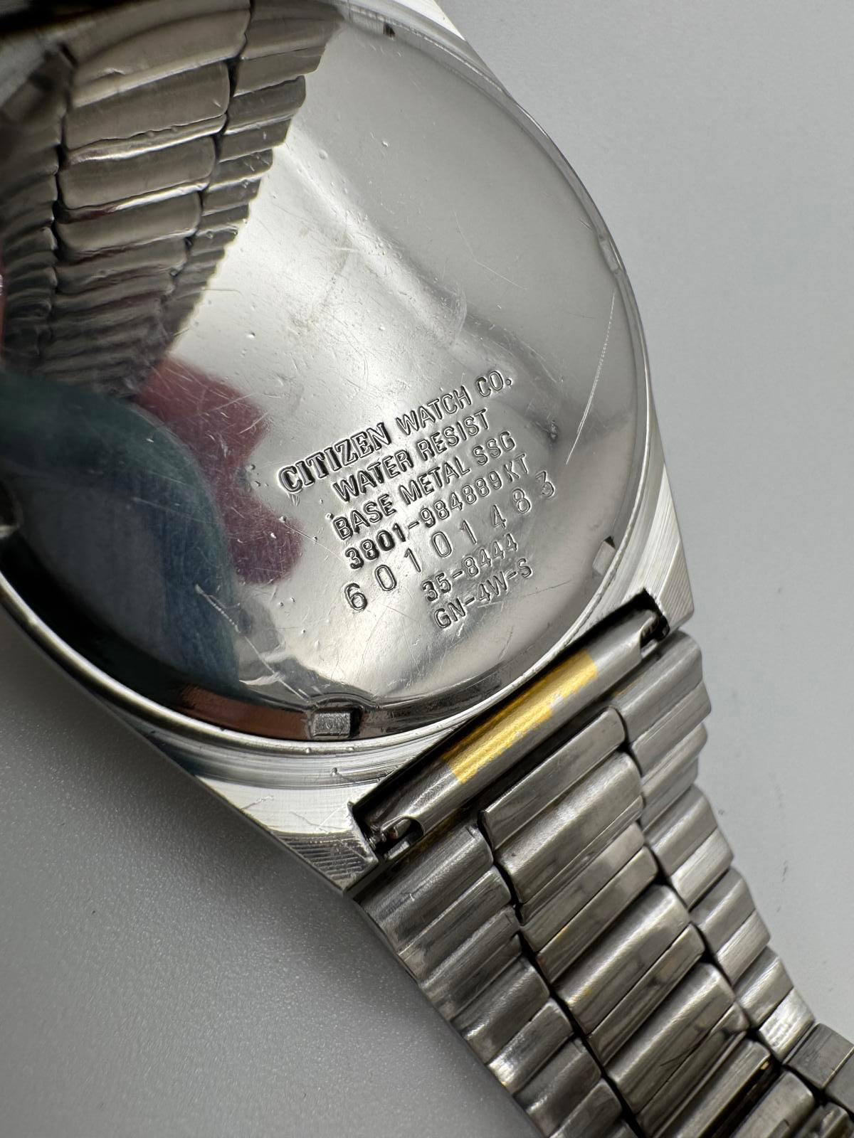 Vintage Citizen Quartz Men’s Watch – 33mm Two-Tone Gold Silver, Day-Date, 1980s