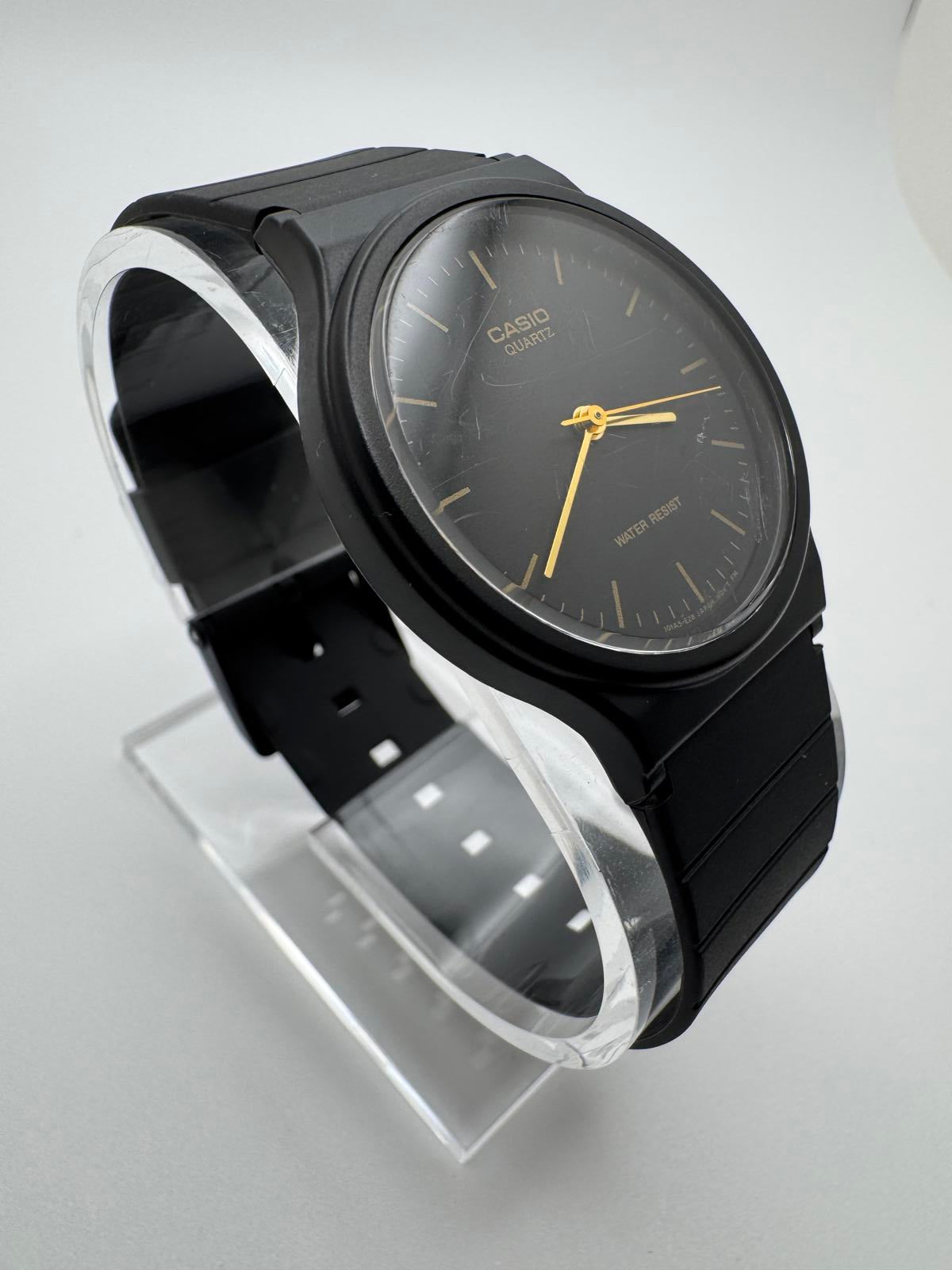 Casio Quartz Black Gold Vintage Watch 33mm Fresh Battery
