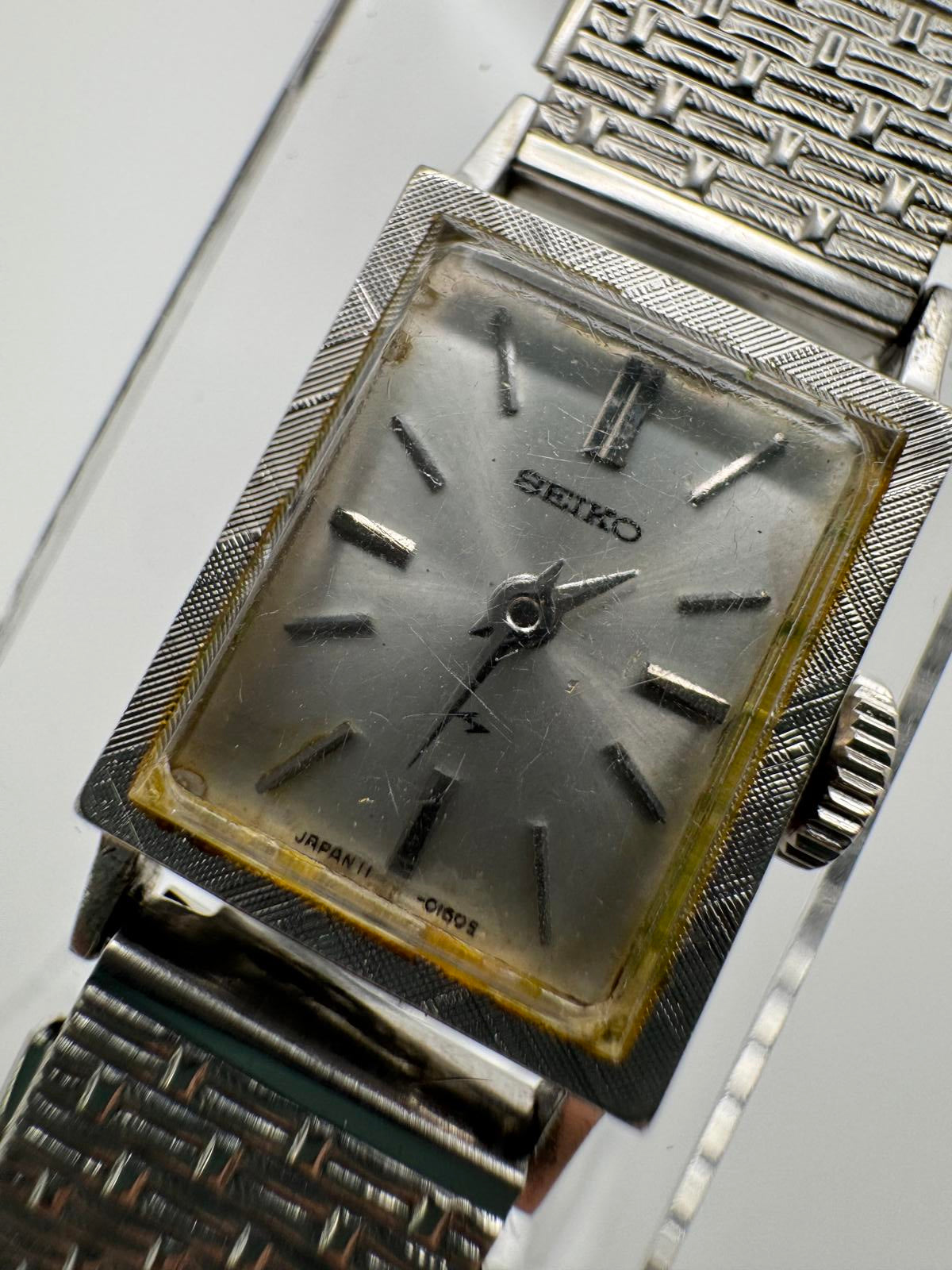 Vintage Seiko Women’s Mechanical Watch 1960s 15mm Silver Rectangular Japan