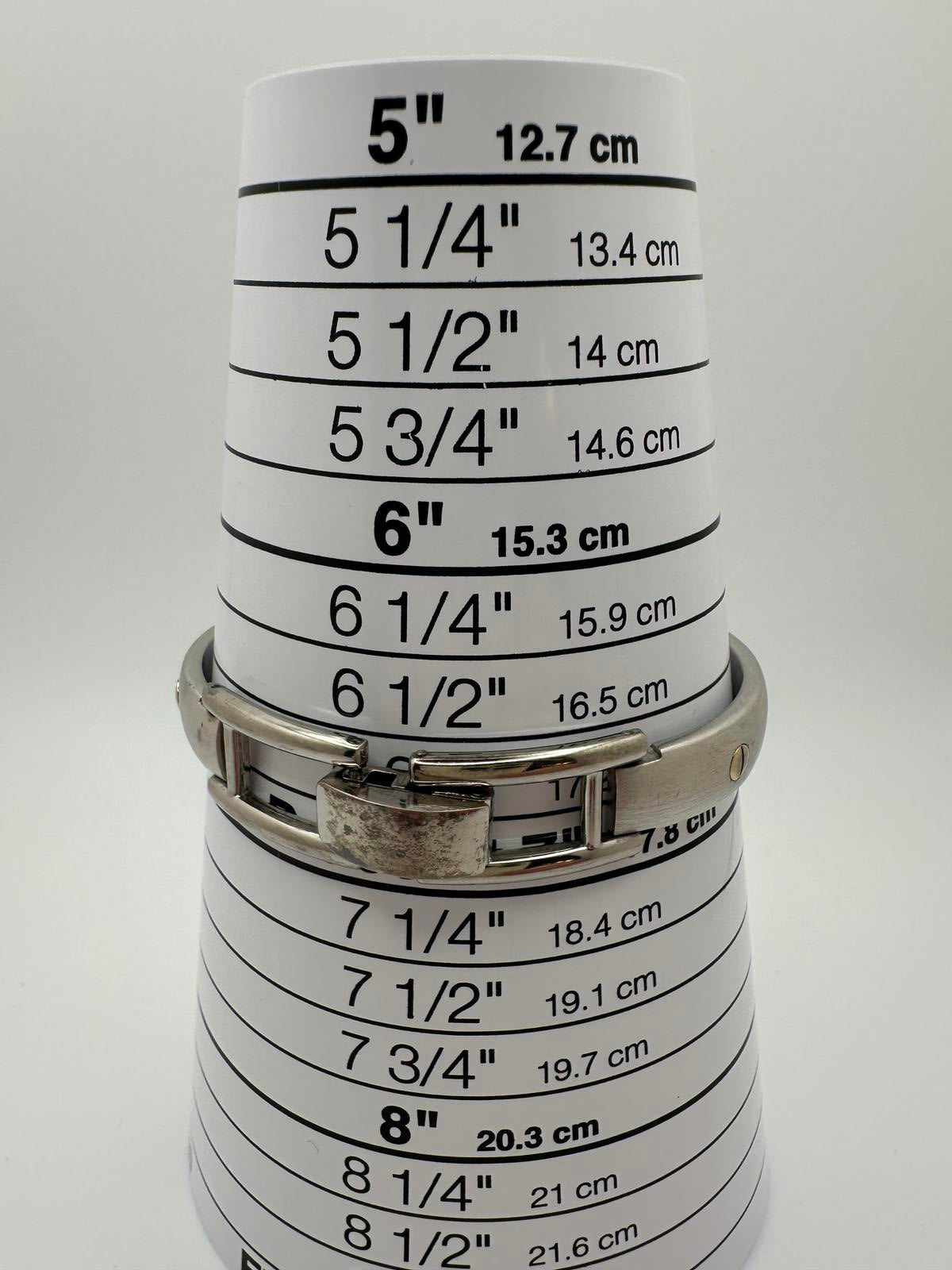 Gruen Women’s Quartz Watch Two-Tone Oval Case White Dial 26mm New Battery