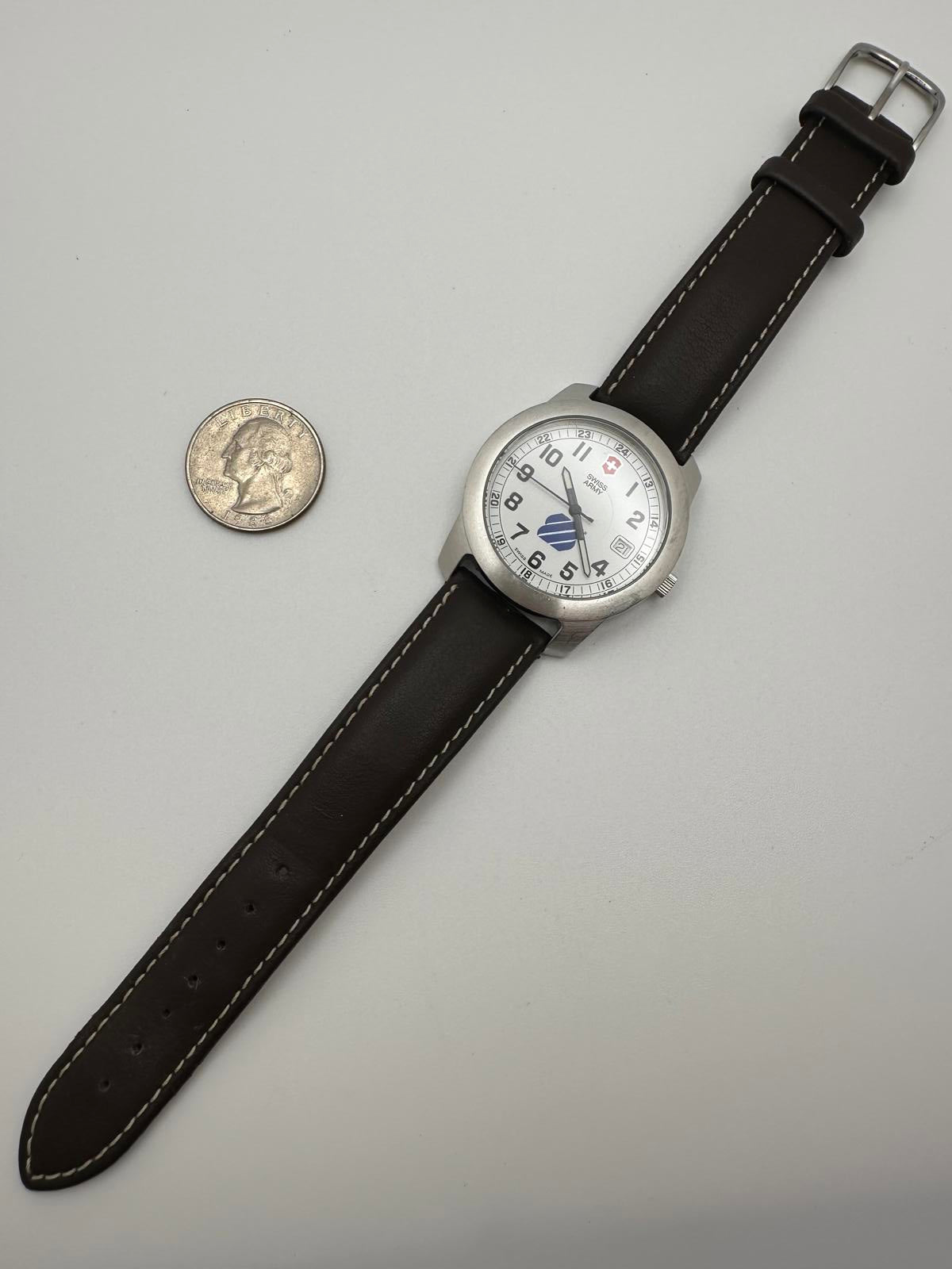 Victorinox Swiss Army Men’s 38mm Watch – White Dial, Date, Leather Strap