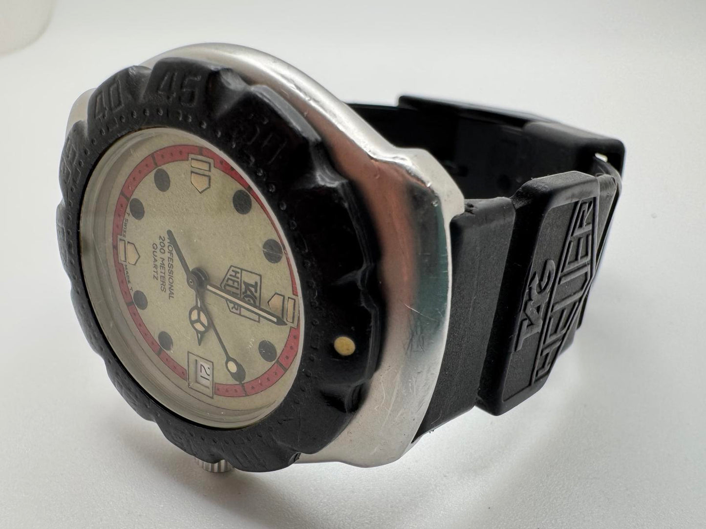 TAG Heuer 2000 Professional 200M Quartz Dive Watch Ref 571. | Swiss Classic
