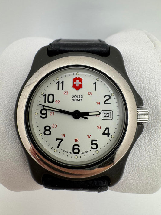 Victorinox Swiss Army 30mm White Dial Date Men’s Watch – Fresh Battery