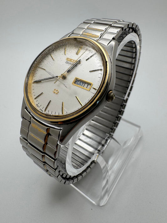 Seiko 5Y23 Quartz Day-Date Men’s Watch Two-Tone 35mm Japan — AS-IS