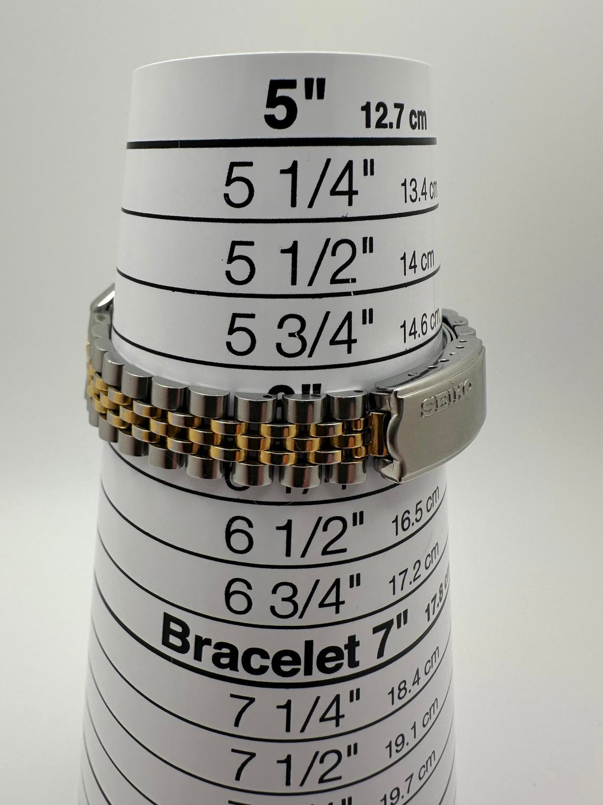 Vintage Seiko Women’s Quartz Watch University of Wisconsin Madison Gold 23mm