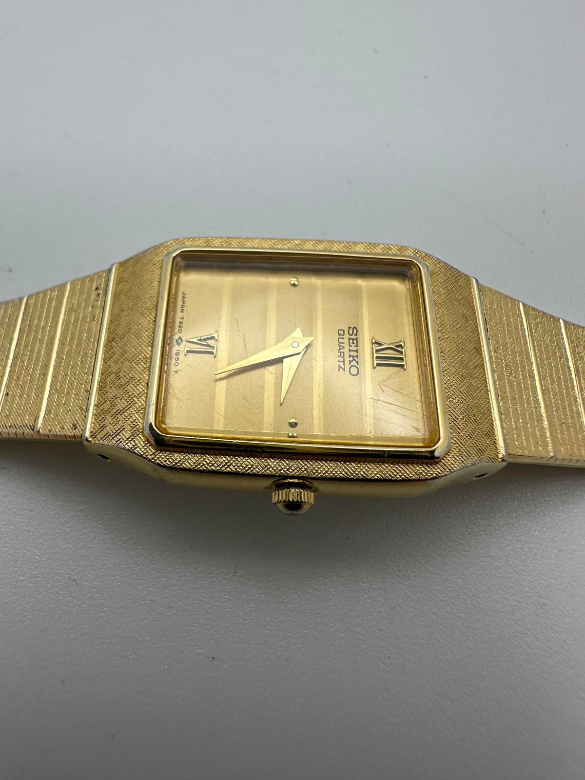 Women’s Seiko Gold Quartz – 17mm Textured Case, Stripe Dial | Hole Watch Co