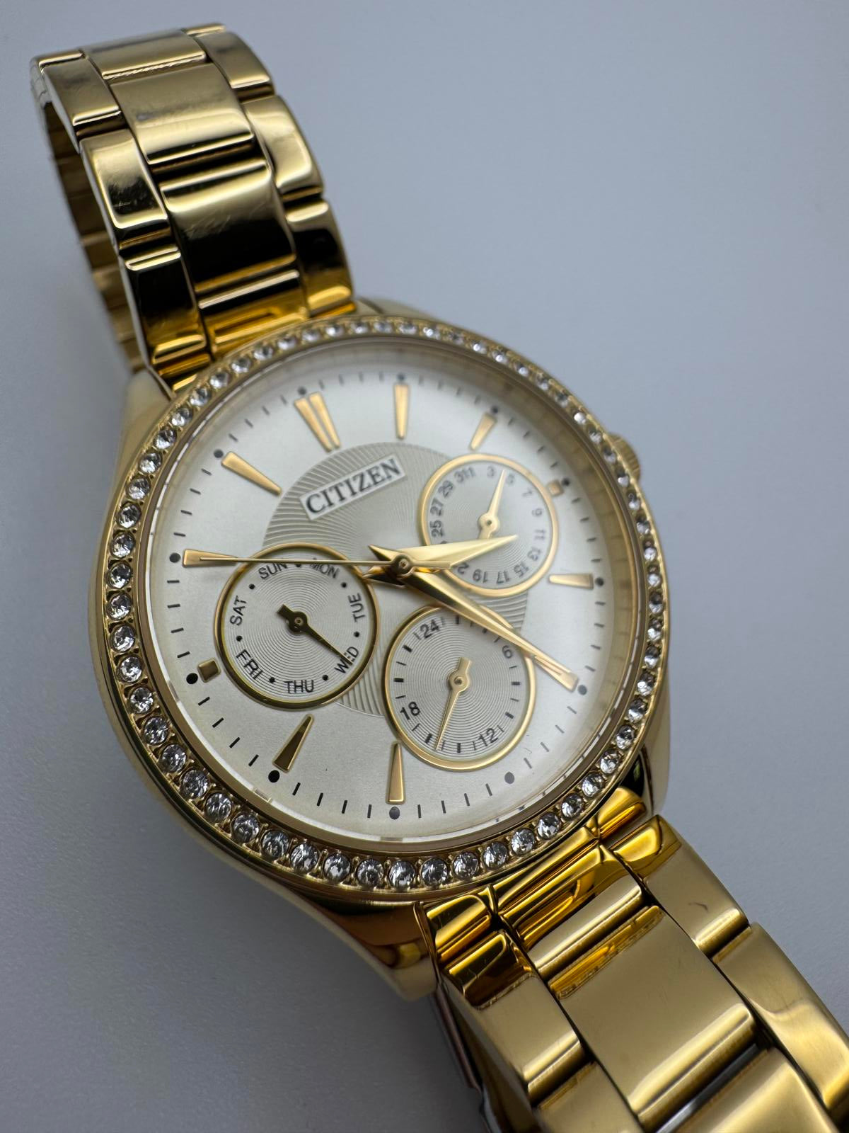 Citizen Gold Tone Crystal Bezel Multifunction Watch Mens 36mm