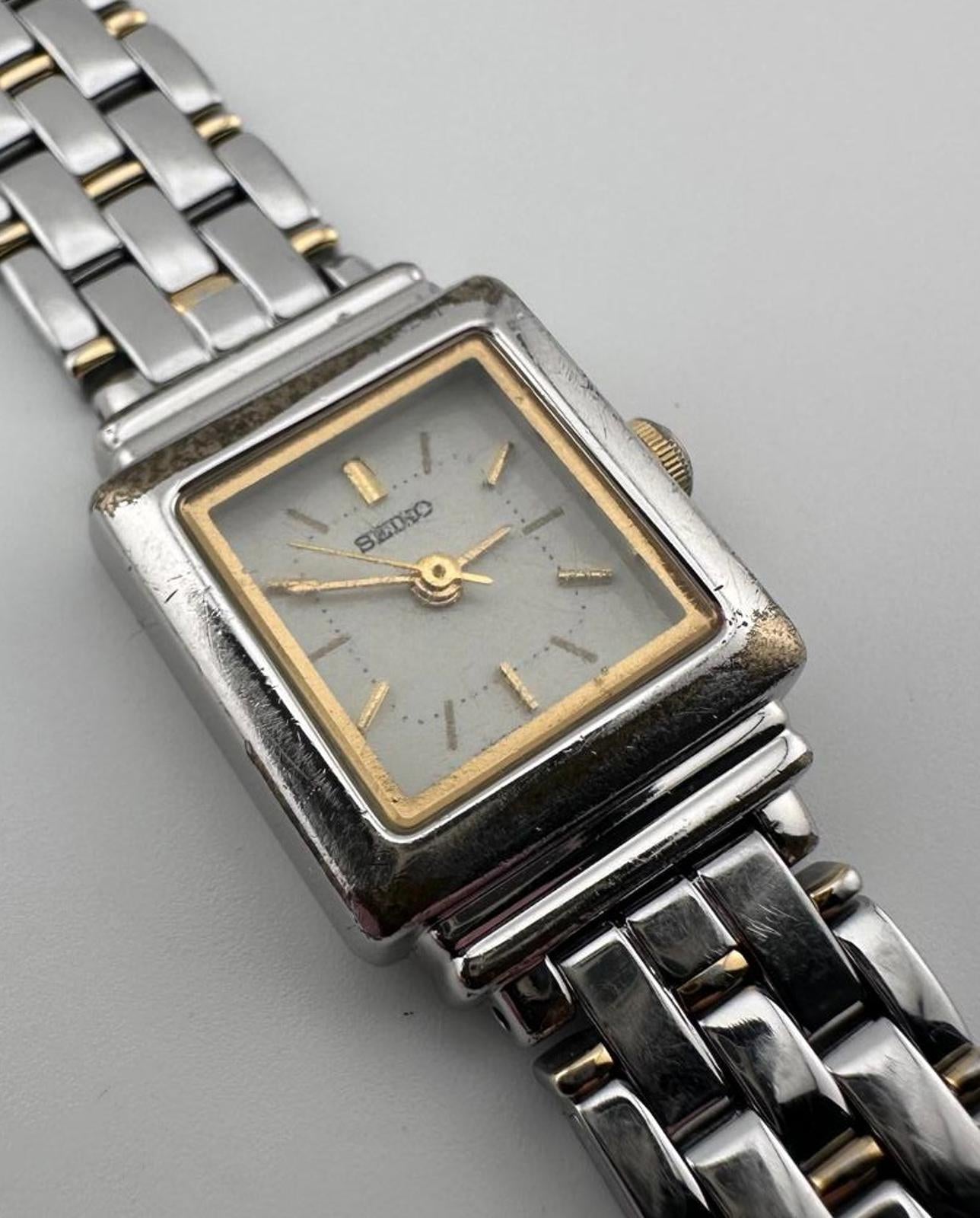 Seiko Womens Vintage Quartz Watch White Dial Two Tone Bracelet 17mm Worn Patina