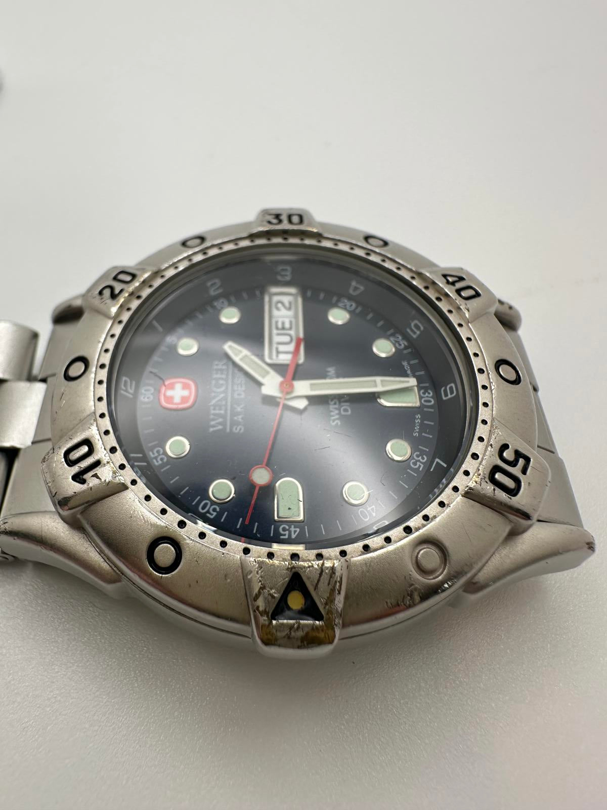 Wenger Swiss Army Diver 40mm Blue Dial Men’s Watch 1990s Swiss Made Day Date