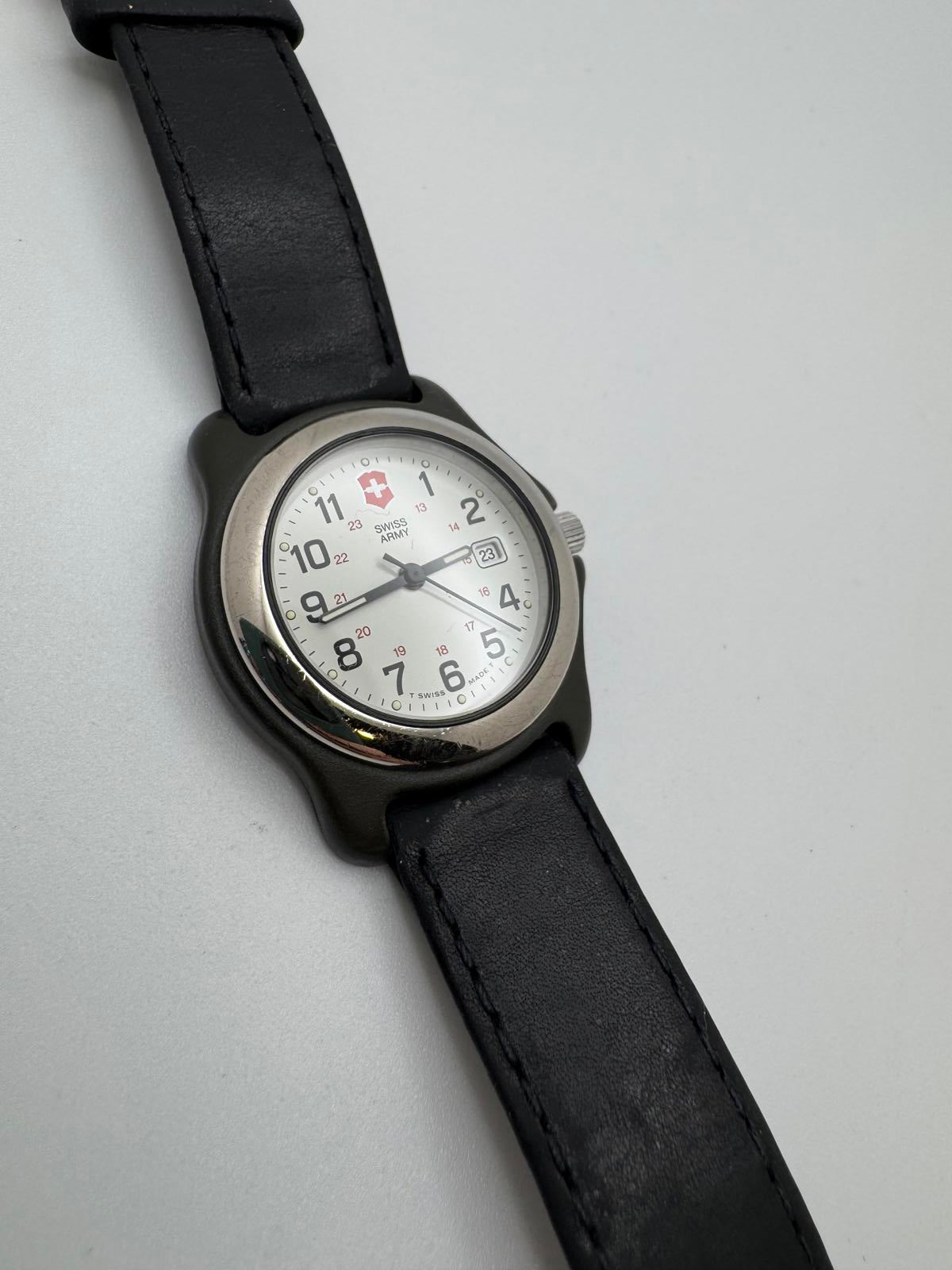 Victorinox Swiss Army 30mm White Dial Date Men’s Watch – Fresh Battery