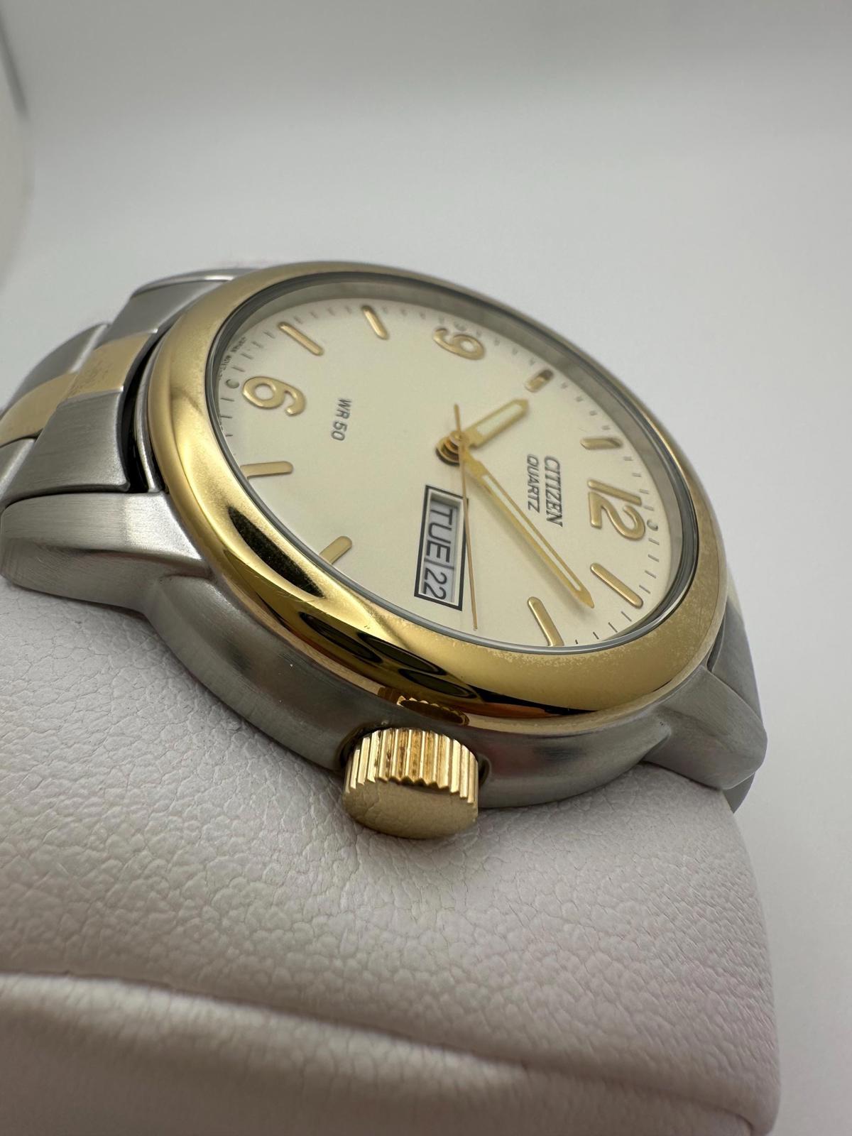 Mens Citizen Quartz 41mm Two-Tone Stainless Steel Watch Day-Date WR50 Japan