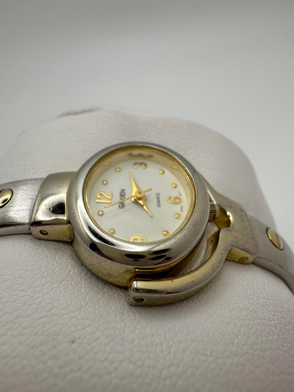 Gruen Women’s Quartz Watch Two-Tone Oval Case White Dial 26mm New Battery