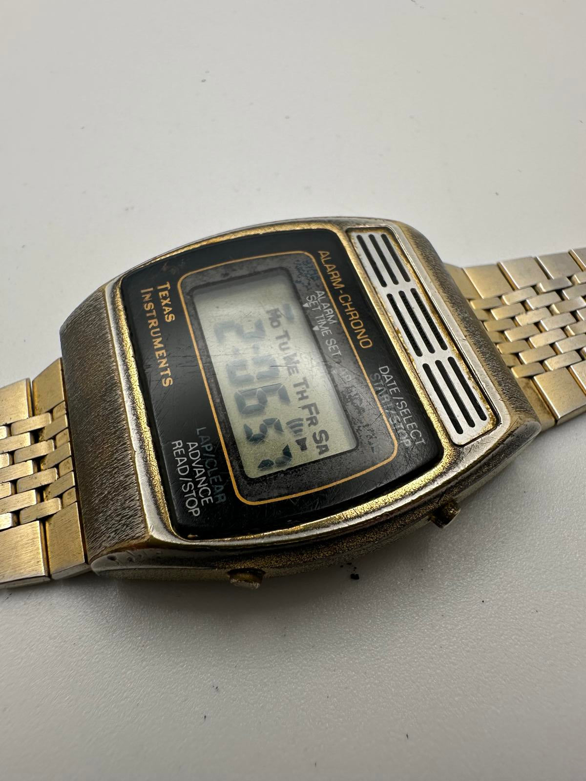 Vintage Texas Instruments Digital Alarm Chrono Watch Gold Tone 34mm 1970s-1980s