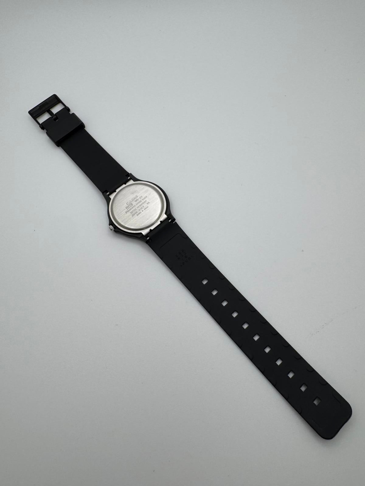 Casio Quartz Black Gold Vintage Watch 33mm Fresh Battery