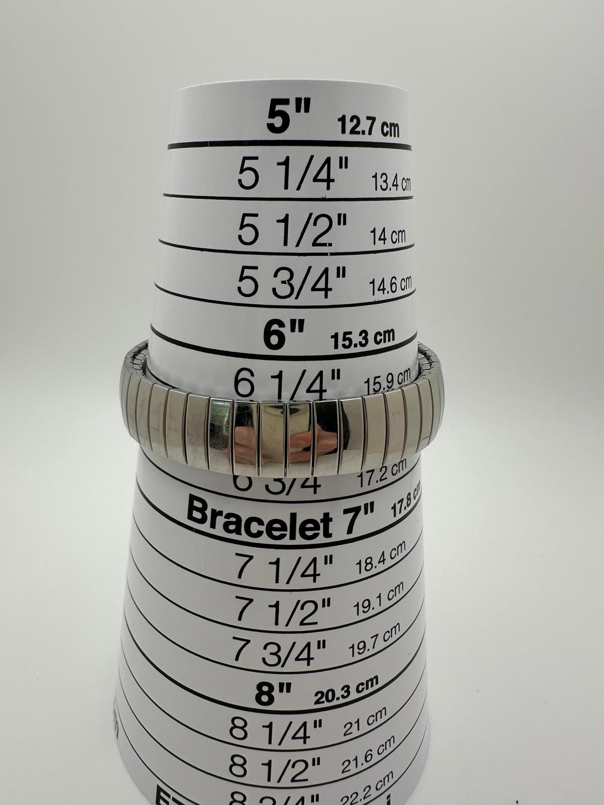 Vintage Seiko Quartz Women’s Watch 24mm Gold Bezel Silver Dial Stretch Band