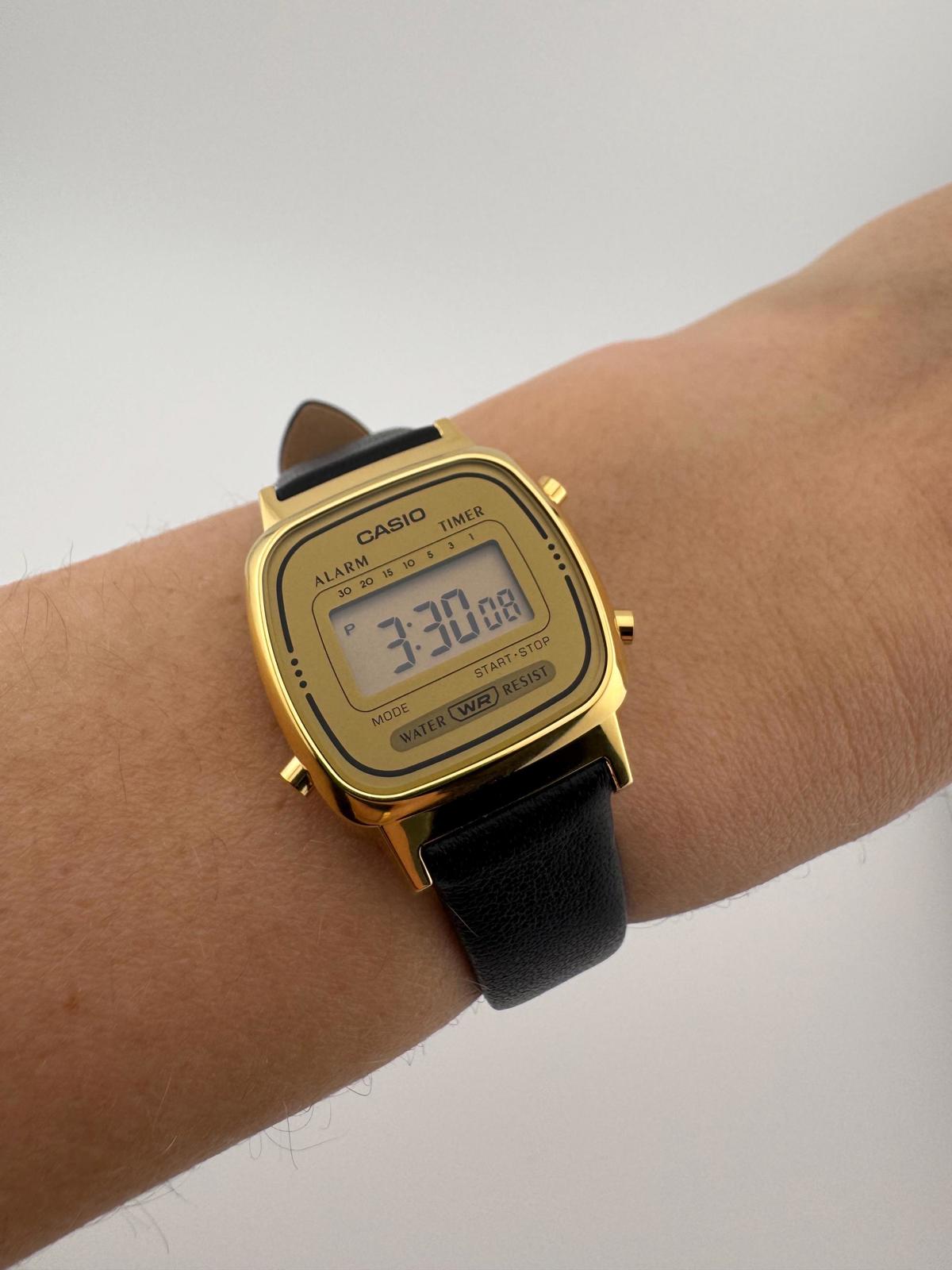 Casio Gold Vintage Digital Watch Original Bracelet Box Papers Optional Leather