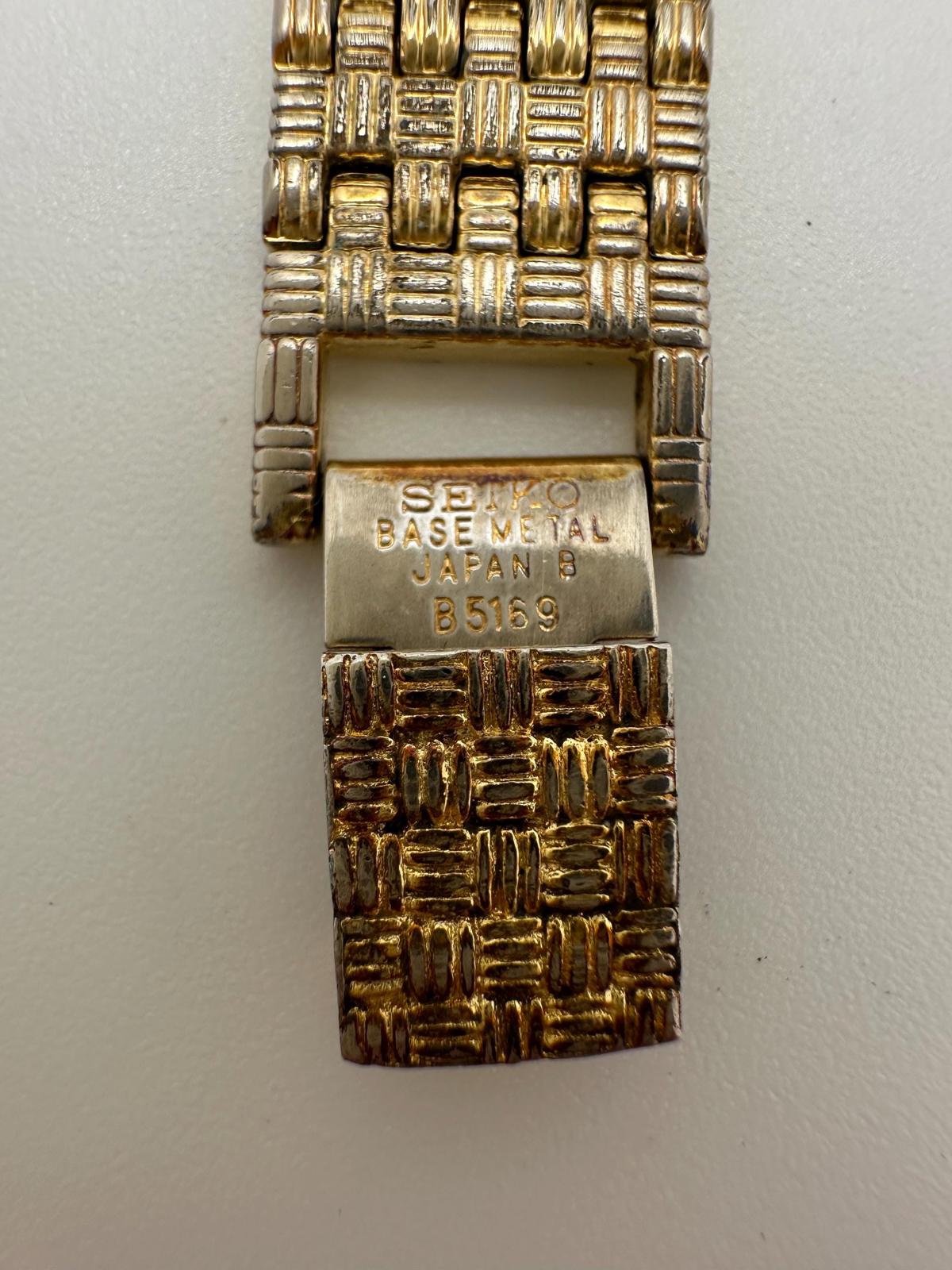 80s-90s Seiko Quartz 1E20 Women’s Gold Bracelet Watch Black Dial New Battery