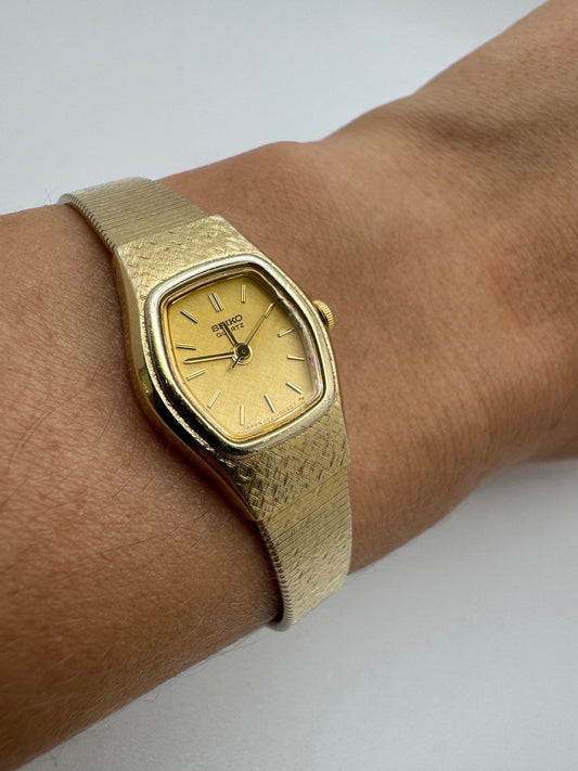 Vintage 1980s Seiko Quartz Women’s Gold Dress Watch – 16mm, Fresh Battery