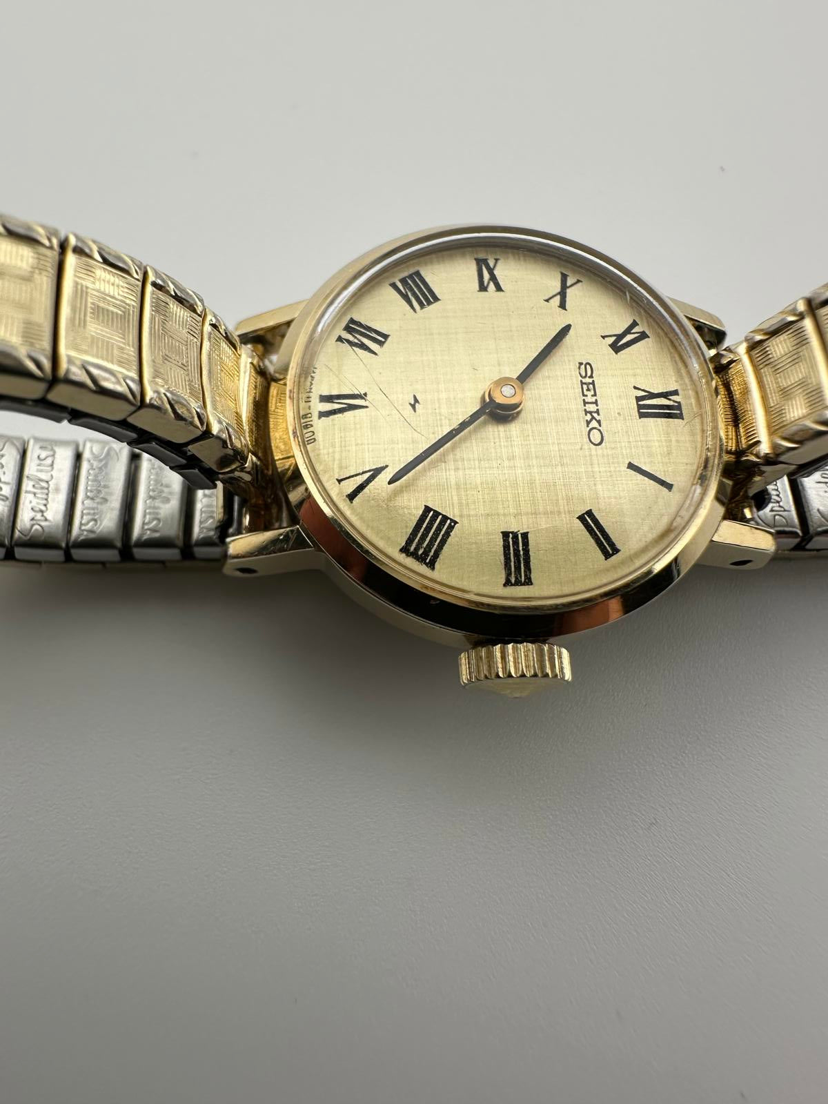 Vintage Seiko Women’s Automatic Watch Gold Roman Dial Petite 1970s