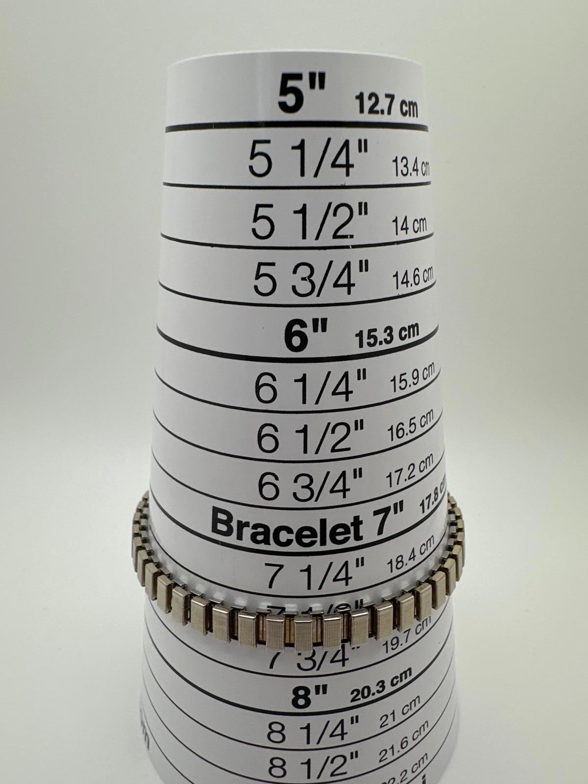 Vintage Elgin Women’s Quartz Watch Petite Gold Tone Stretch Band New Battery