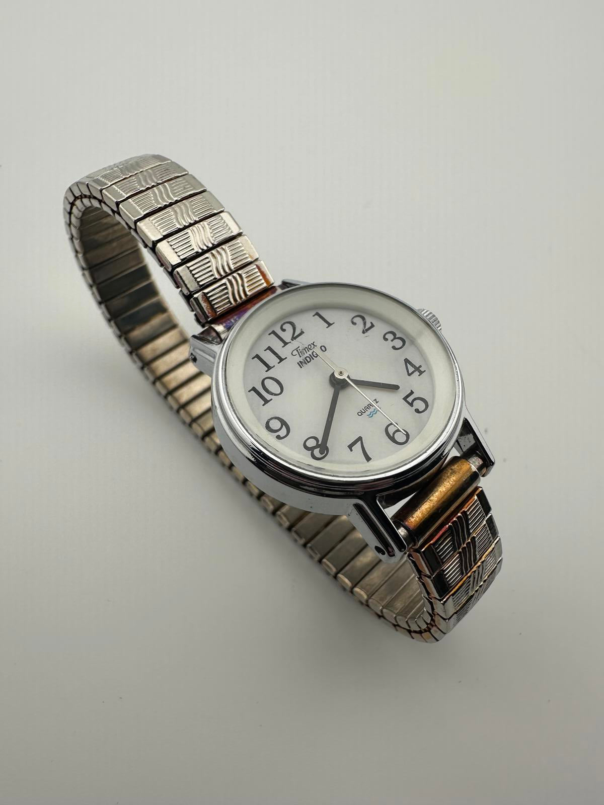 Vintage Timex Indiglo Women’s Quartz Watch Silver Dial 23mm