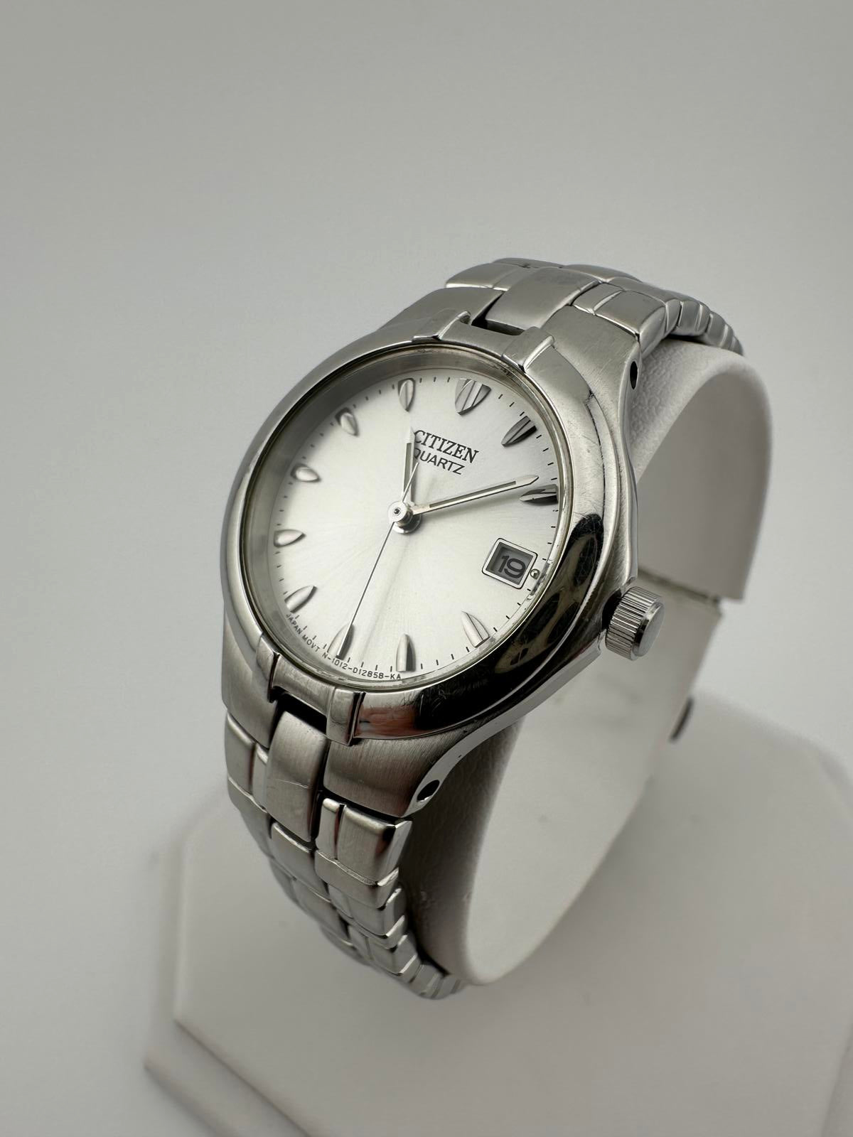 Citizen Quartz Watch Womens Silver Dial Stainless Steel Date 25mm Japan