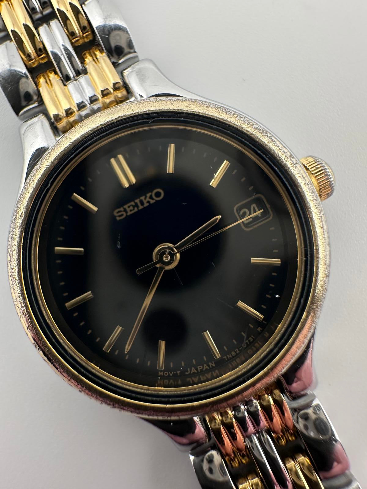 Seiko Womens Vintage Quartz Watch Black Dial Two Tone Bracelet 22mm Date