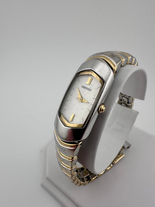 Seiko Womens Vintage Quartz Watch Two Tone Bracelet Silver Dial 14.5mm Patina