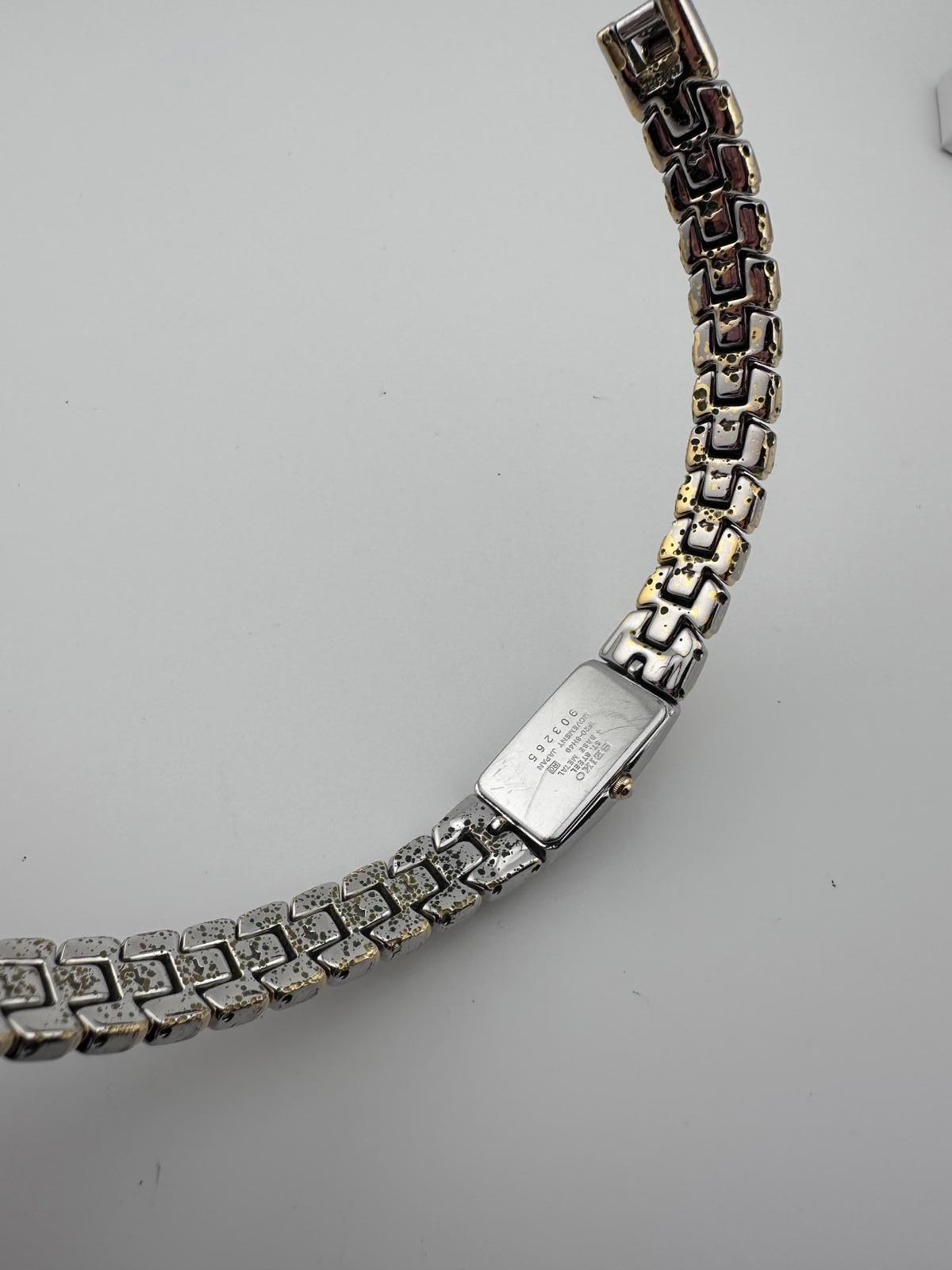 Seiko Womens Vintage Quartz Watch Two Tone Bracelet Silver Dial 14.5mm Patina