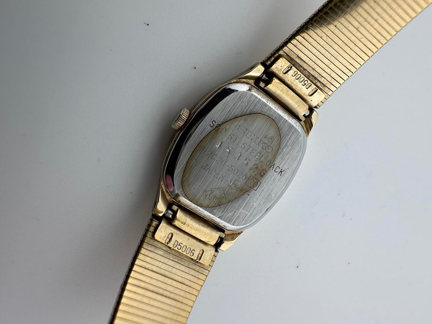 Seiko Ladies Vintage Gold Quartz Watch 18mm Bracelet Japan