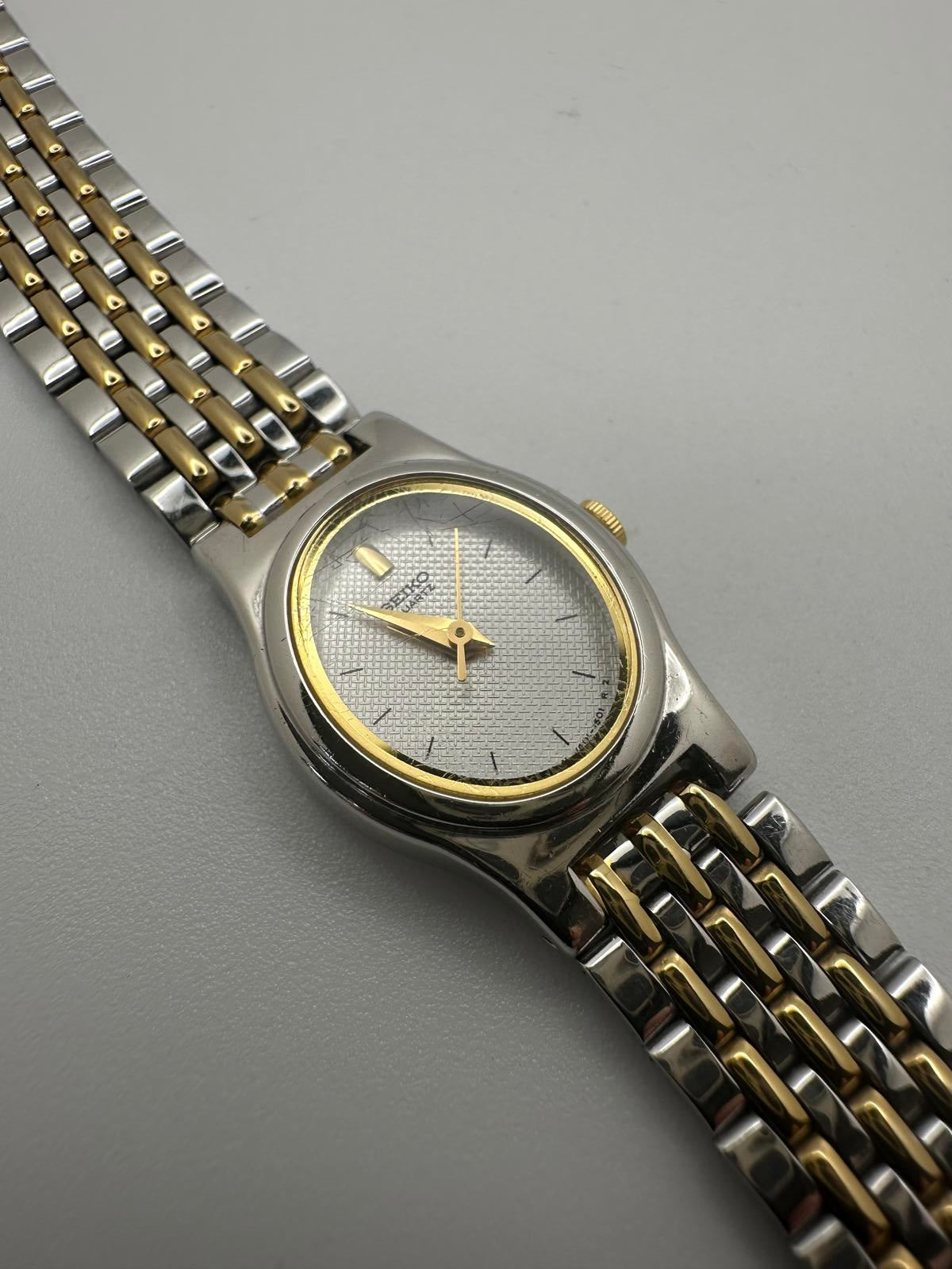 Vintage Seiko Women’s Quartz Watch Two Tone Bracelet 18mm New Battery