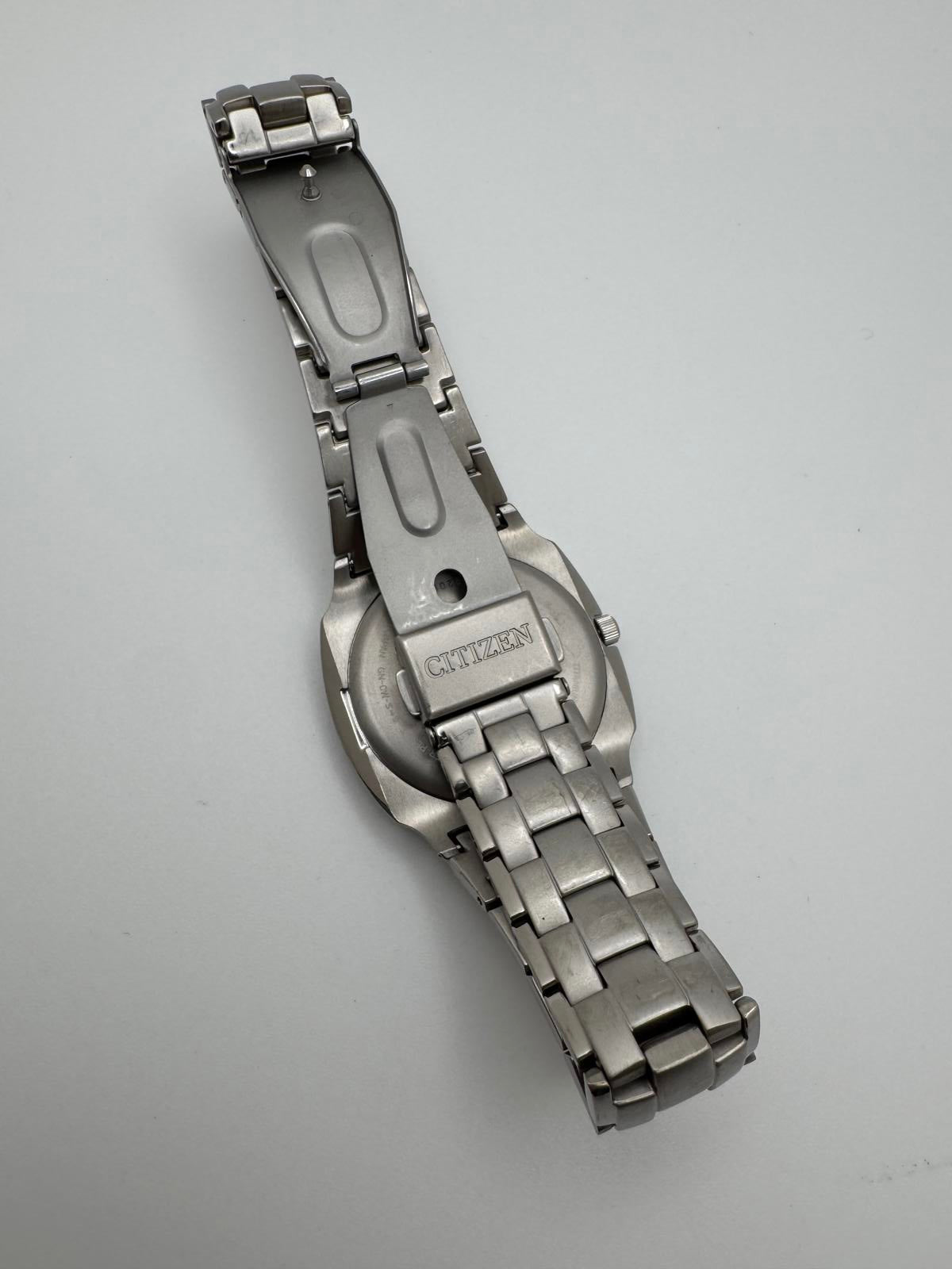 Citizen Eco-Drive Titanium Watch – Men’s 2000s Solar Black Dial 38mm