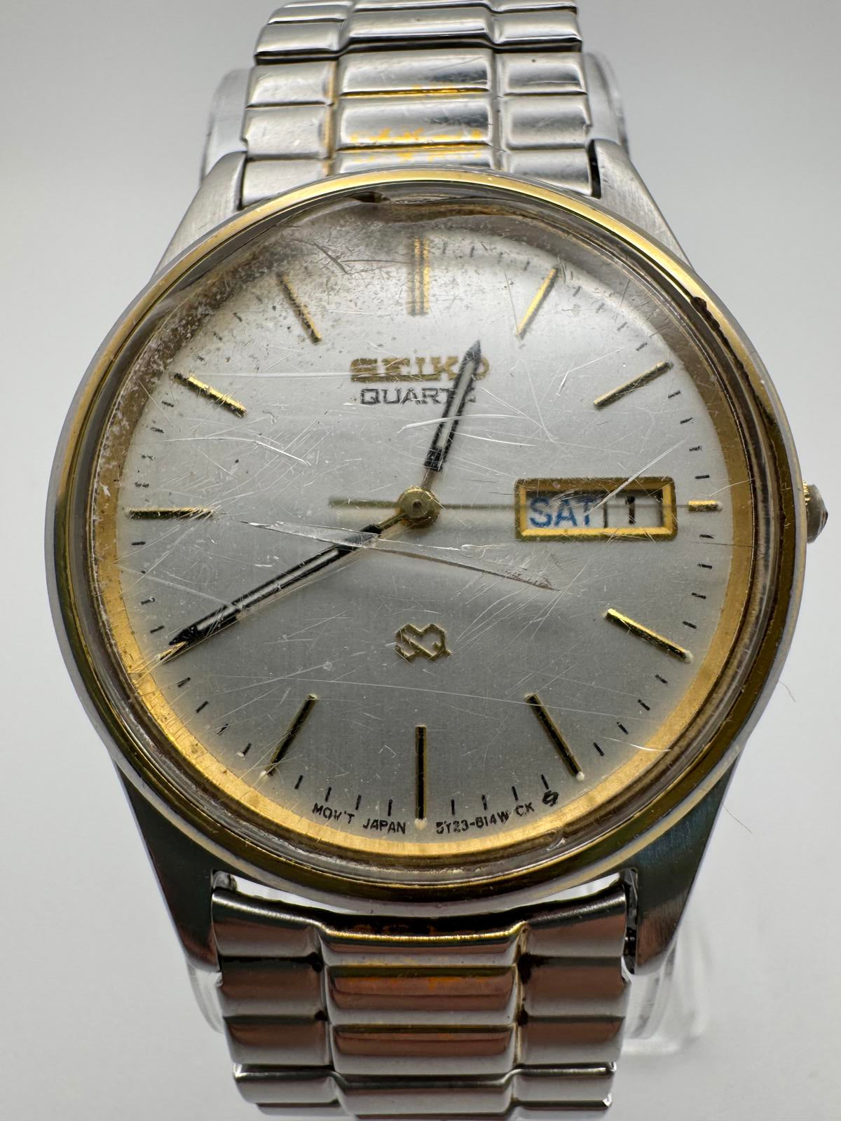 Seiko 5Y23 Quartz Day-Date Men’s Watch Two-Tone 35mm Japan — AS-IS