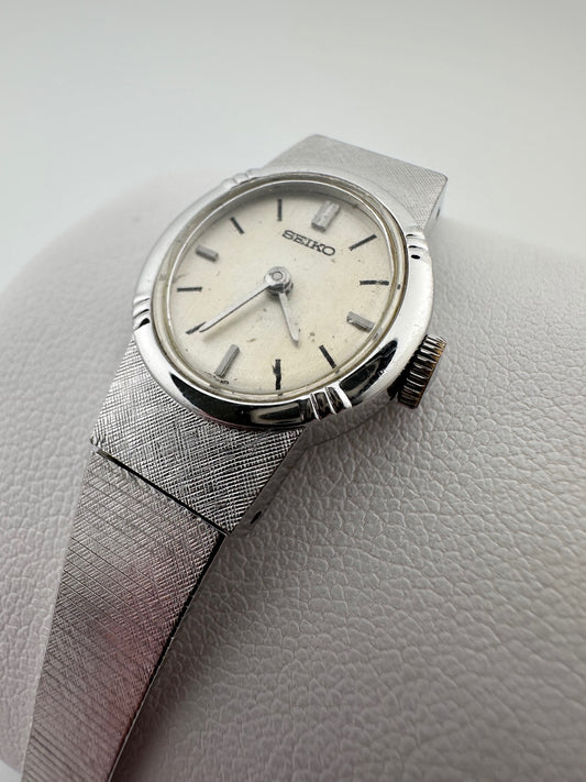 Vintage 1969 Seiko Women’s Mechanical Watch 17.5mm Manual Wind 1100-5549