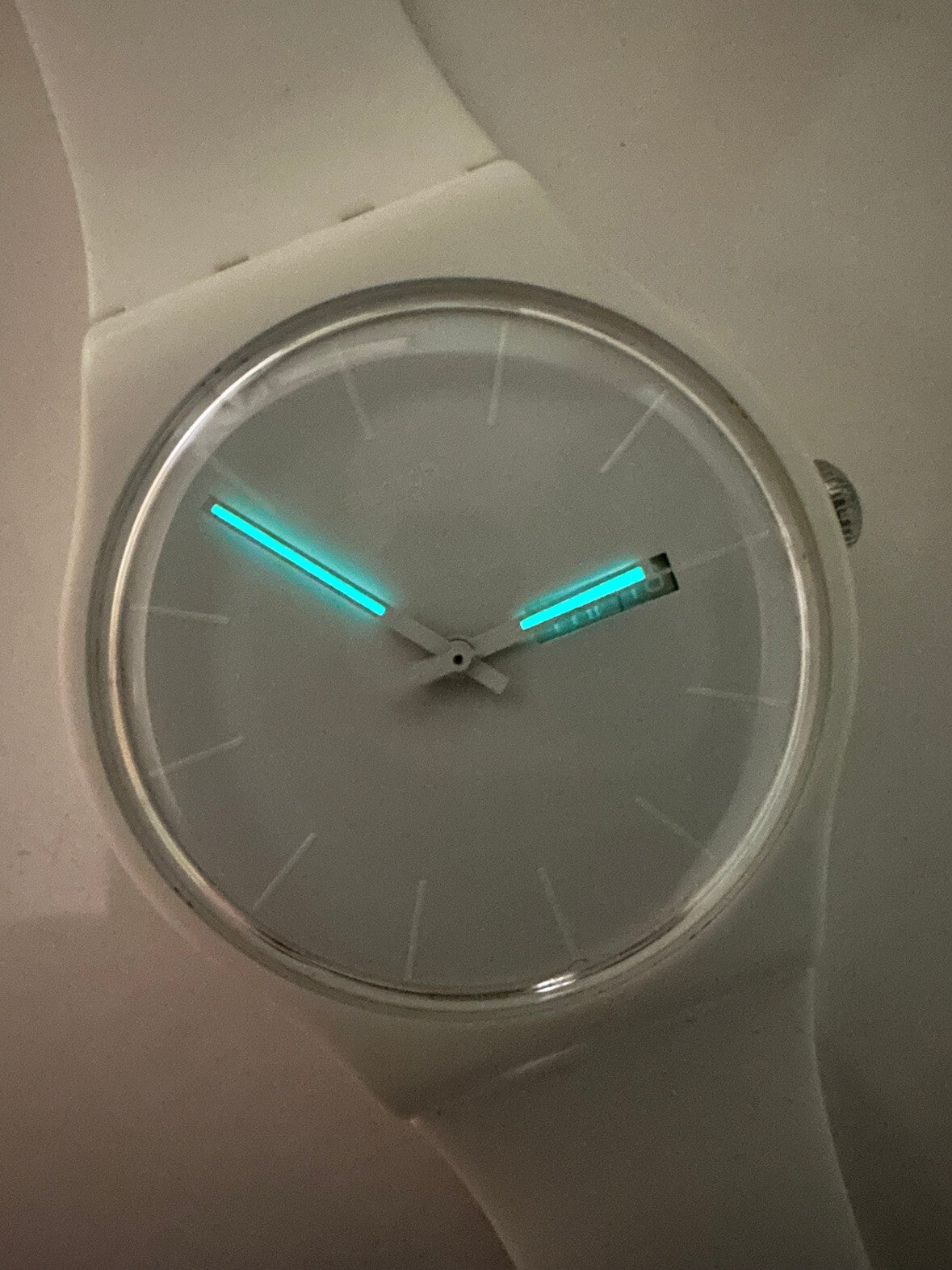 Swatch Mens Quartz Watch 40mm All White Day Date New Battery